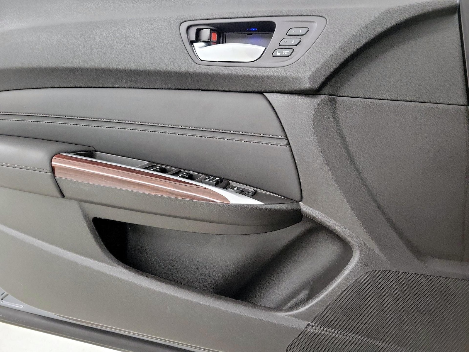 2015 Acura TLX Technology Package - Photo 13