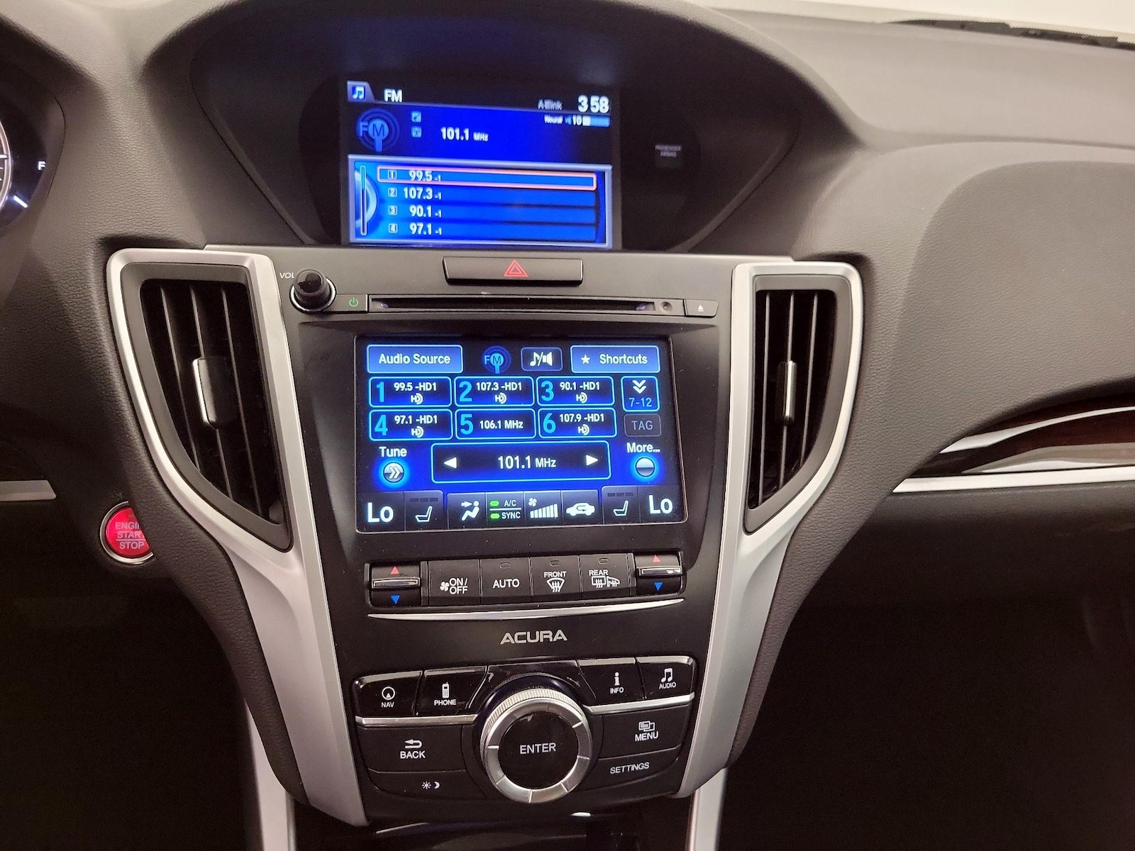 2015 Acura TLX Technology Package - Photo 16