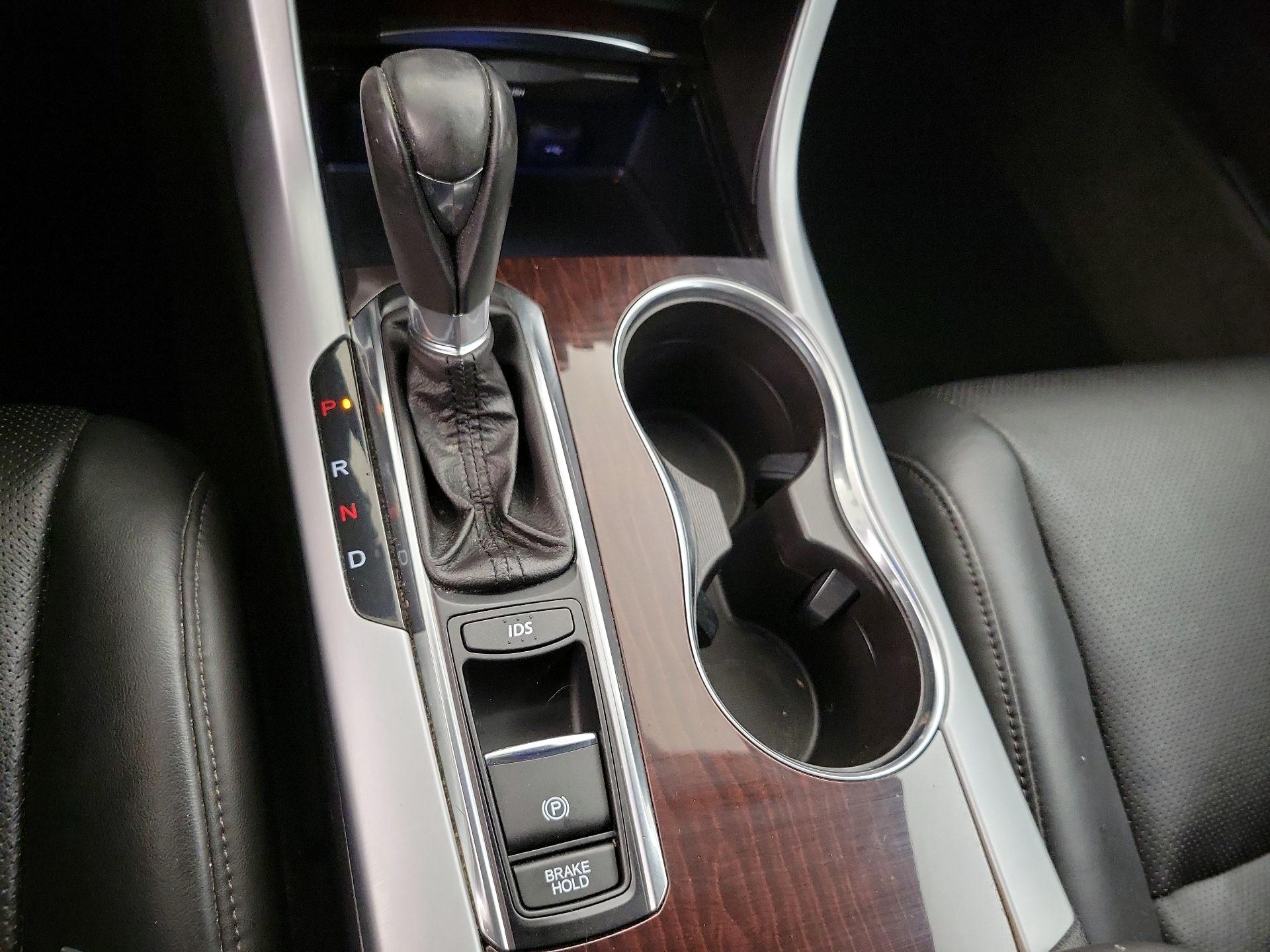 Thumbnail: 2015 Acura TLX - 17