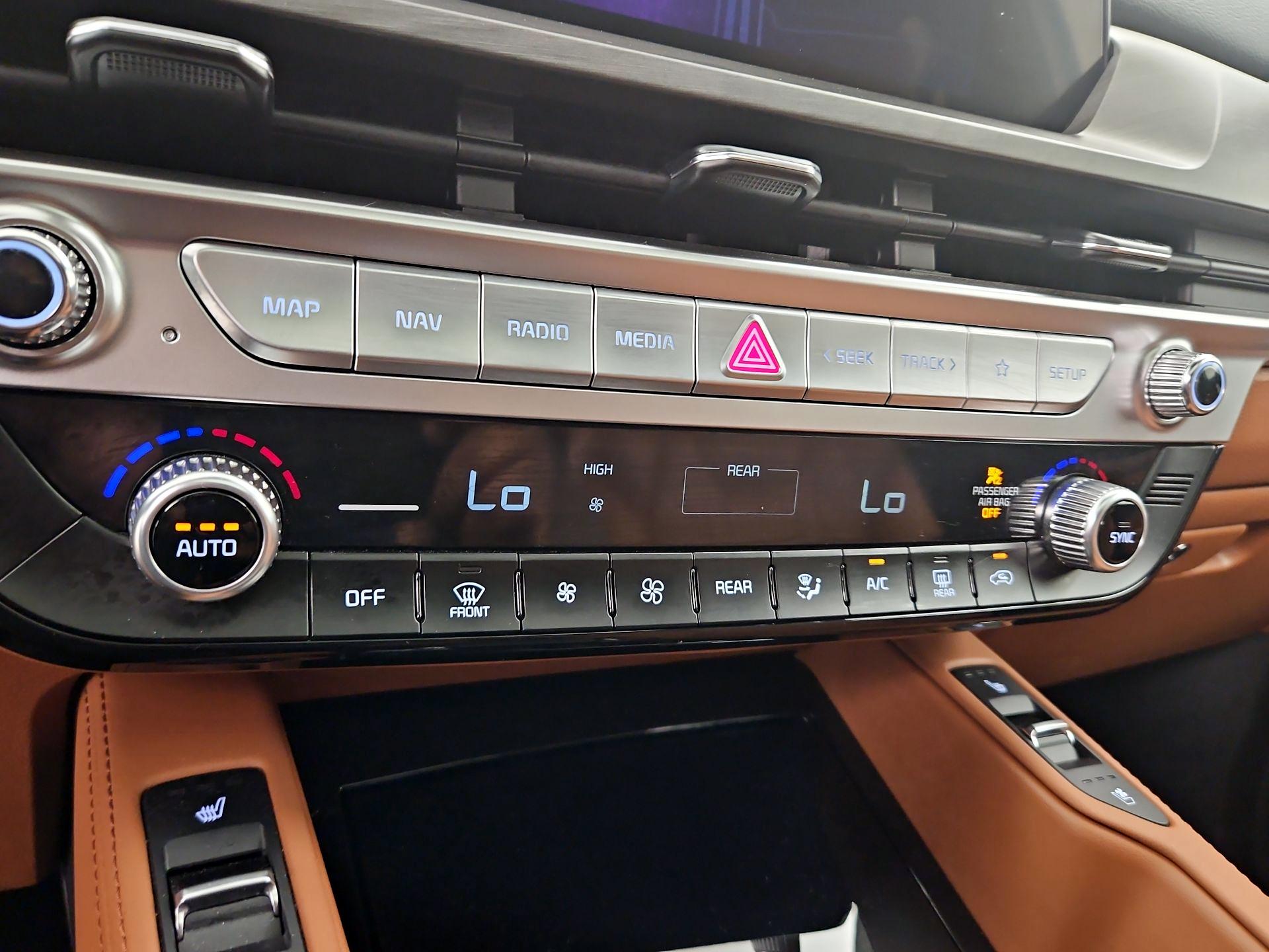 Thumbnail: 2025 Kia Telluride - 17