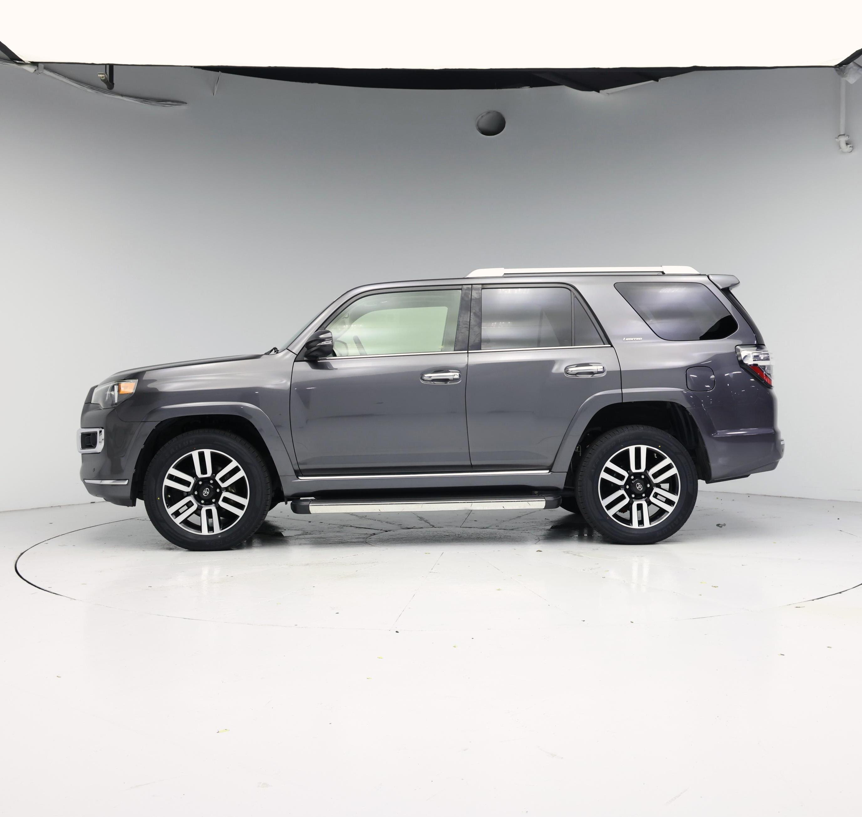 Thumbnail: 2020 Toyota 4Runner - 3