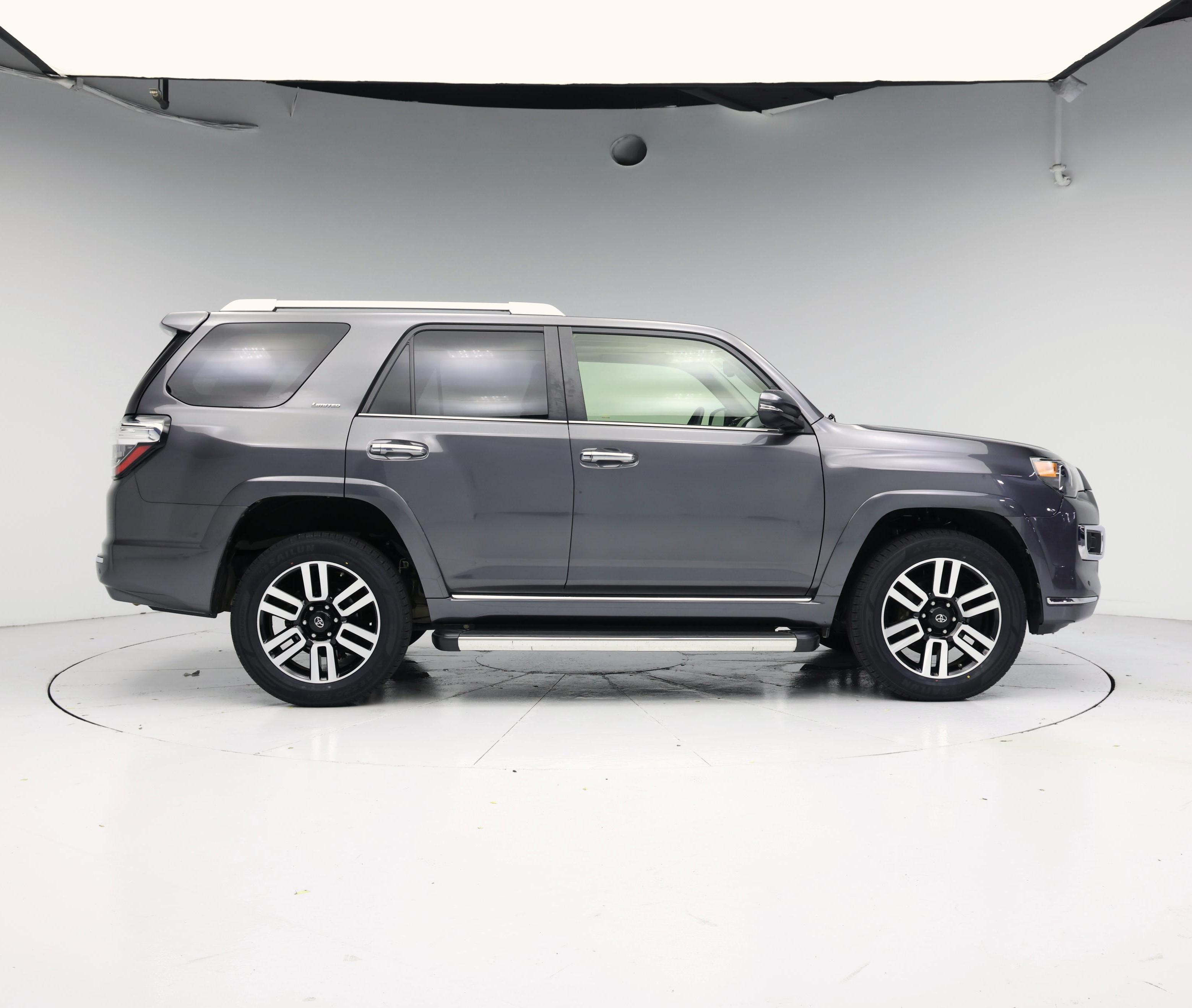 Thumbnail: 2020 Toyota 4Runner - 7