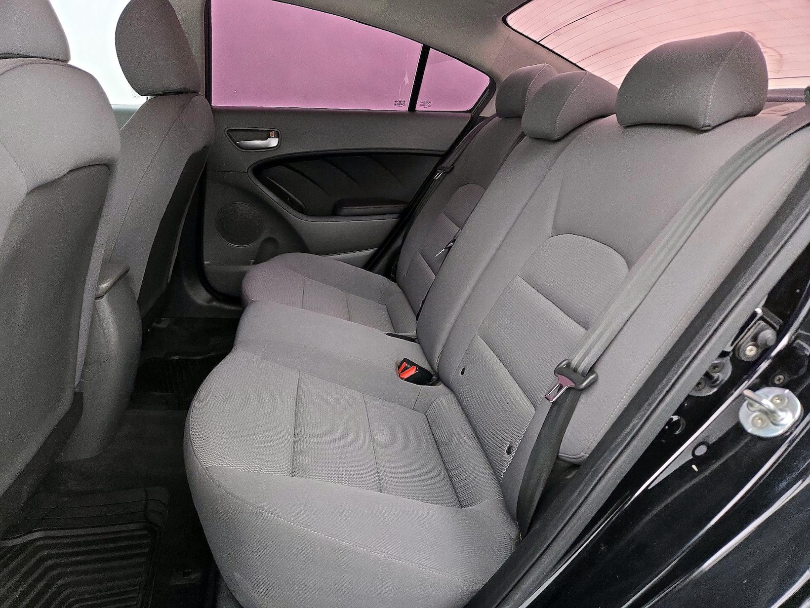 2017 Kia Forte LX - Photo 19