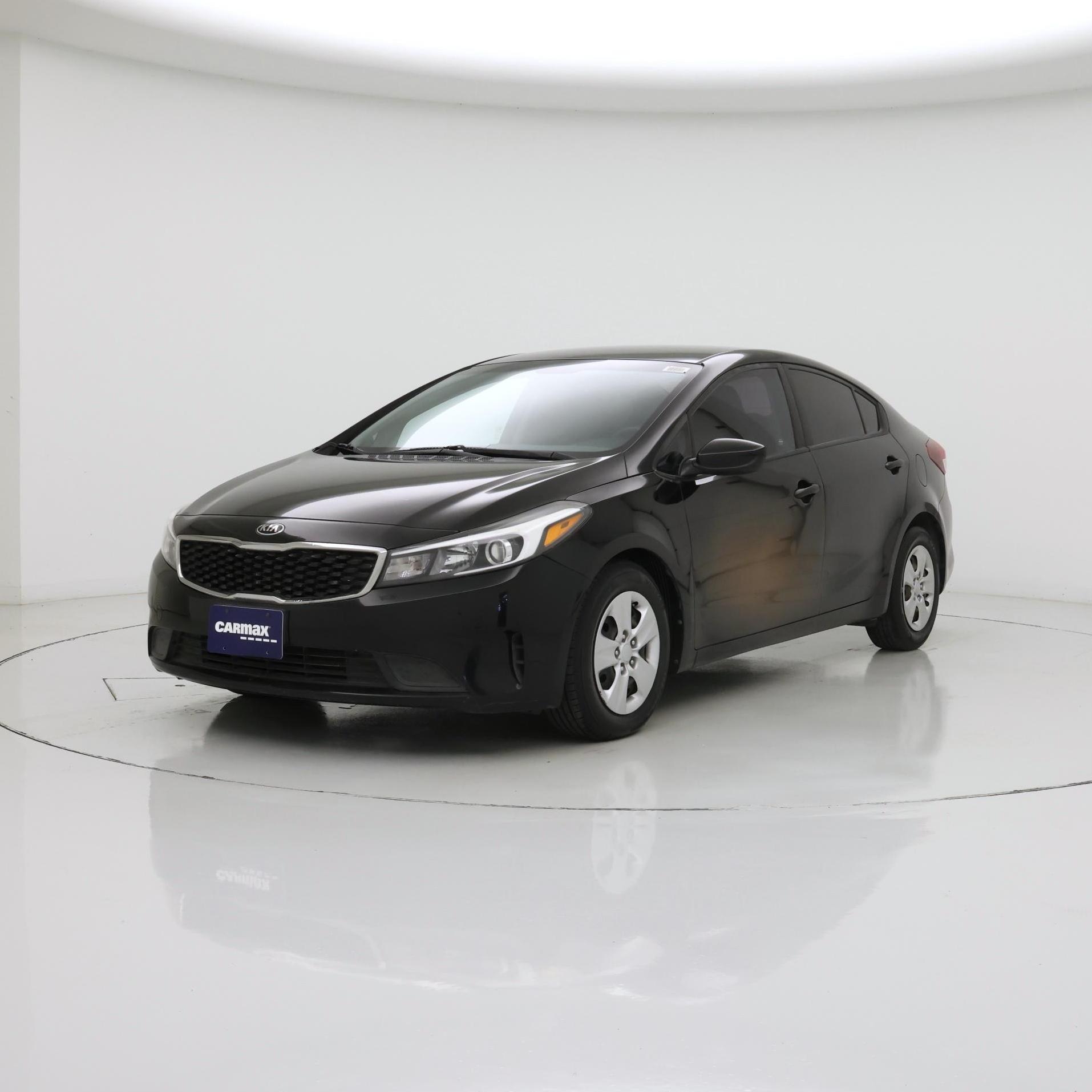 Thumbnail: 2017 Kia Forte - 4