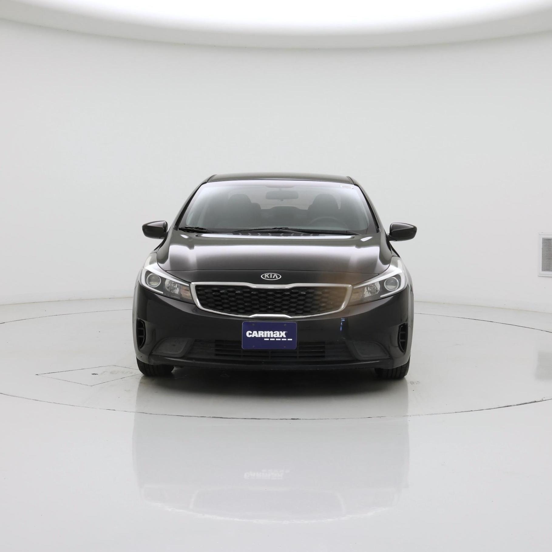 Thumbnail: 2017 Kia Forte - 5