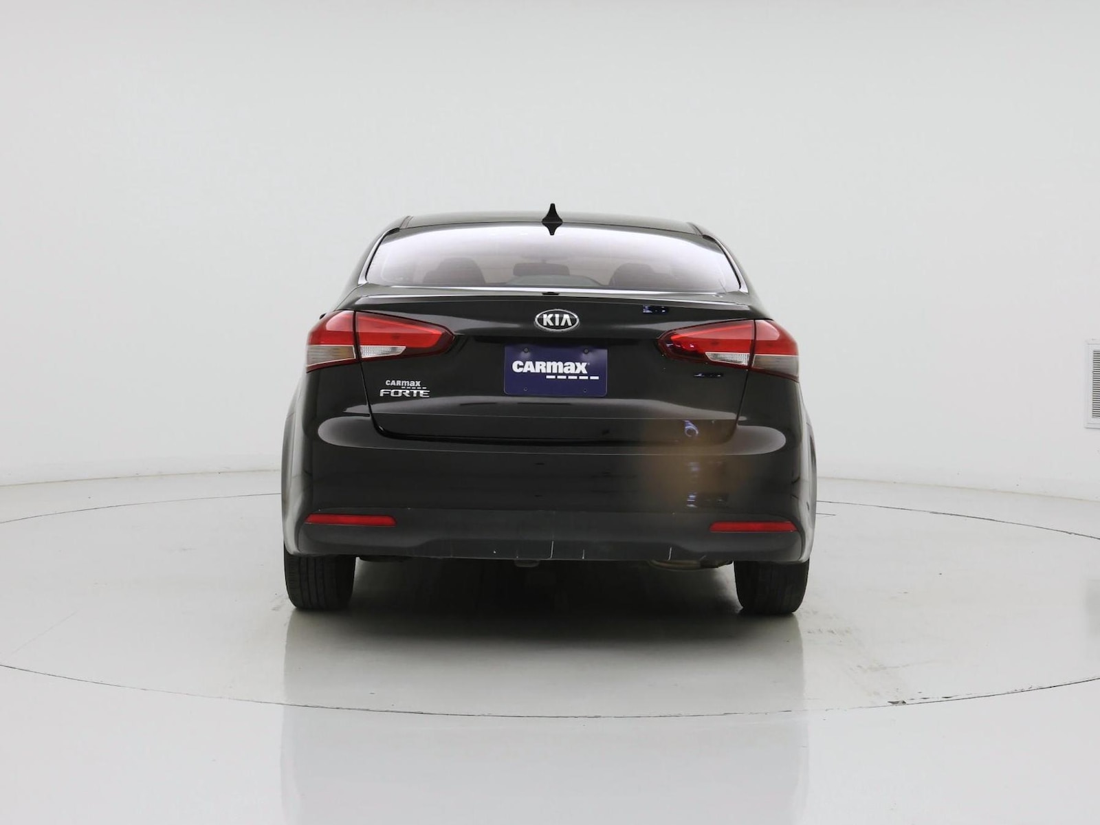 2017 Kia Forte LX - Photo 7