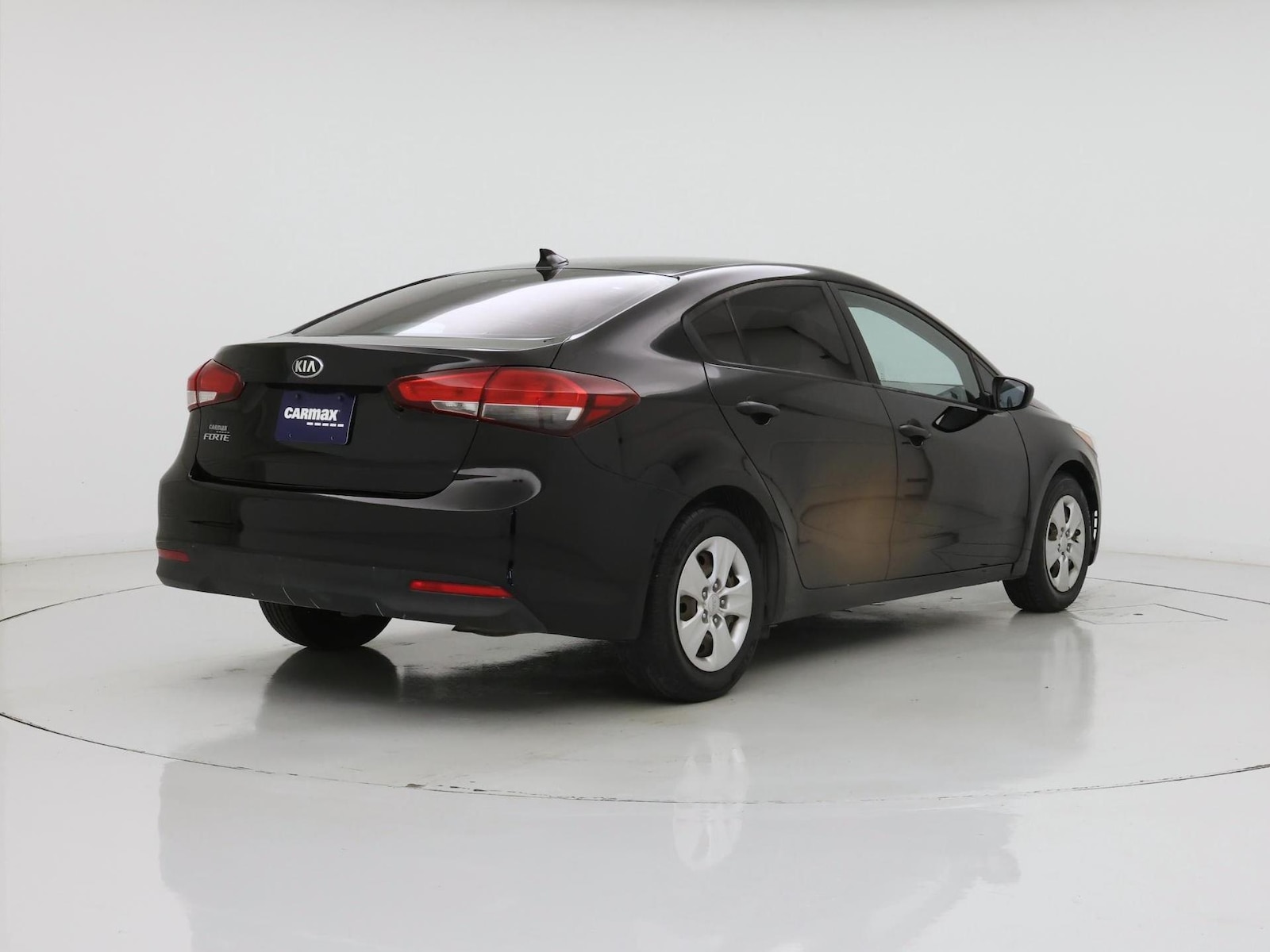 2017 Kia Forte LX - Photo 9