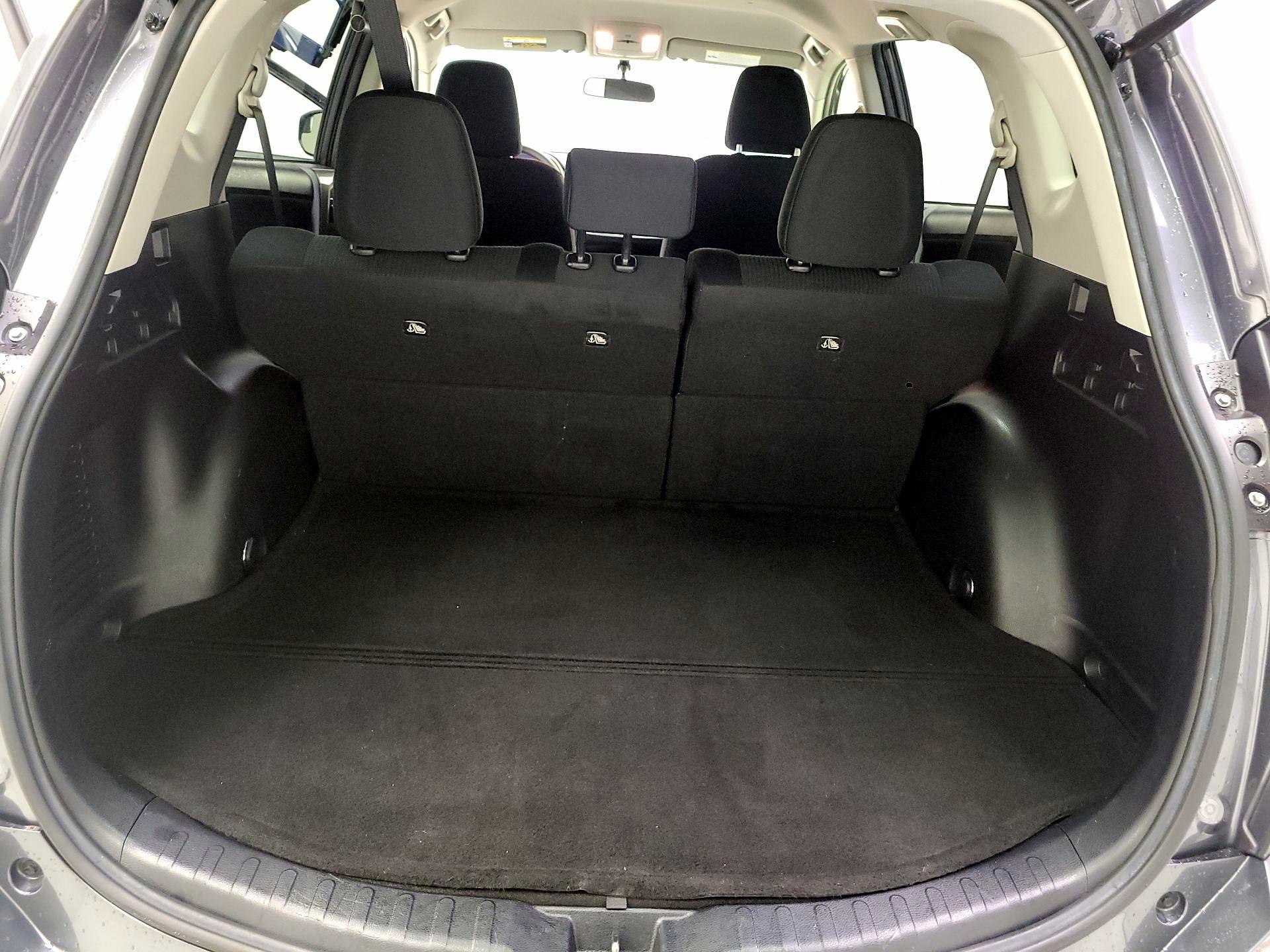 Thumbnail: 2016 Toyota RAV4 - 20