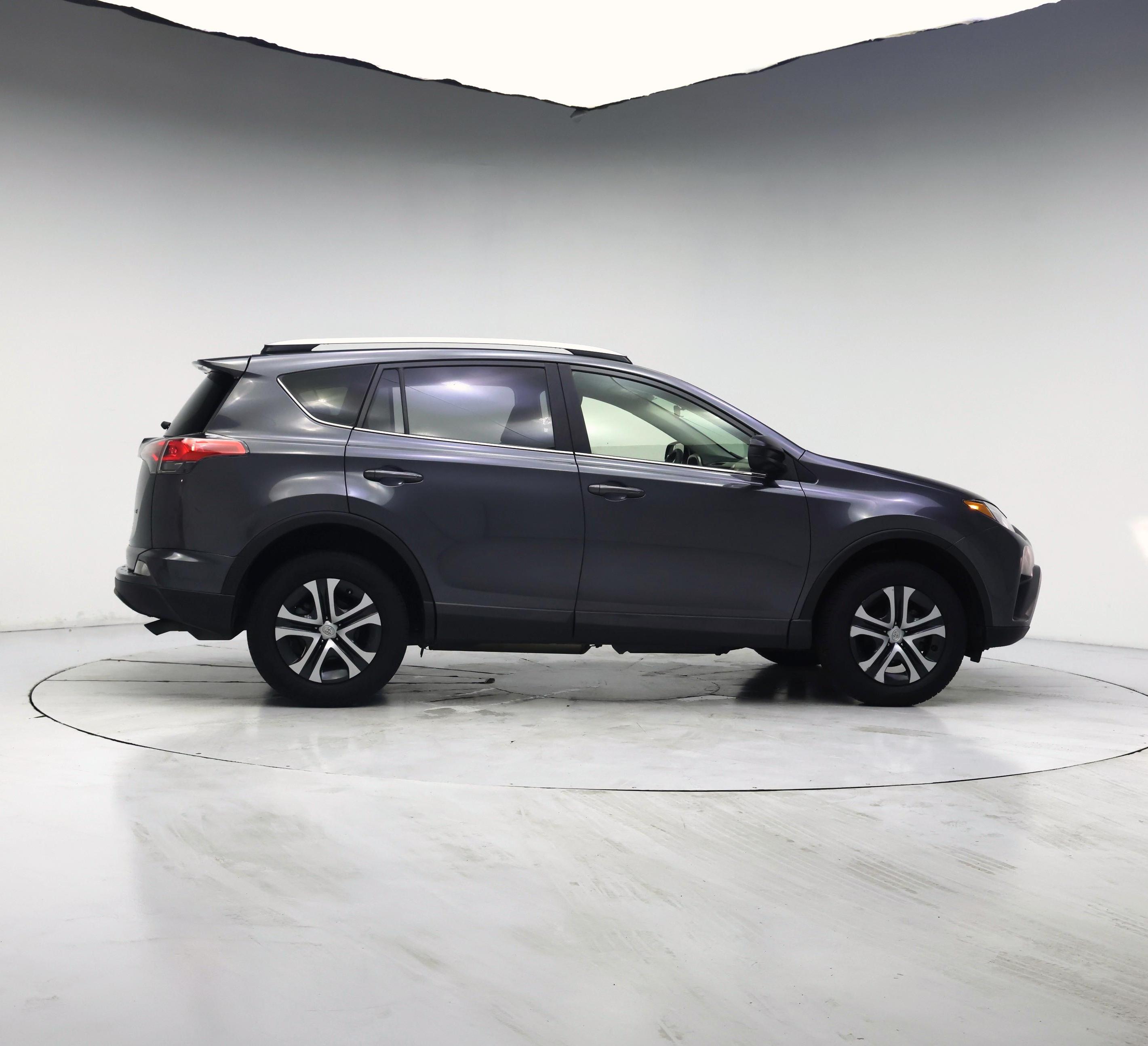 Thumbnail: 2016 Toyota RAV4 - 7