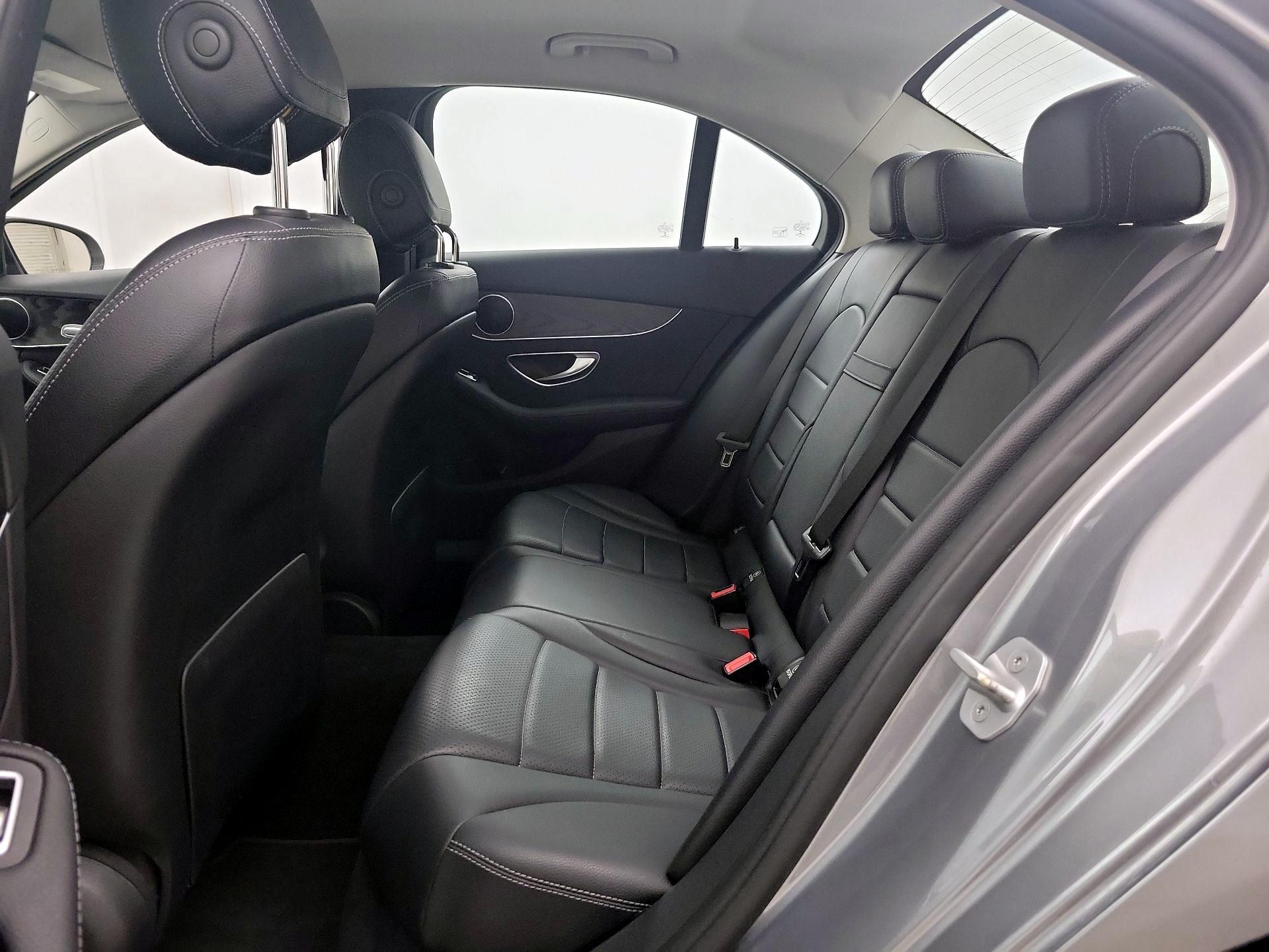 Thumbnail: 2016 Mercedes-Benz C-Class - 20