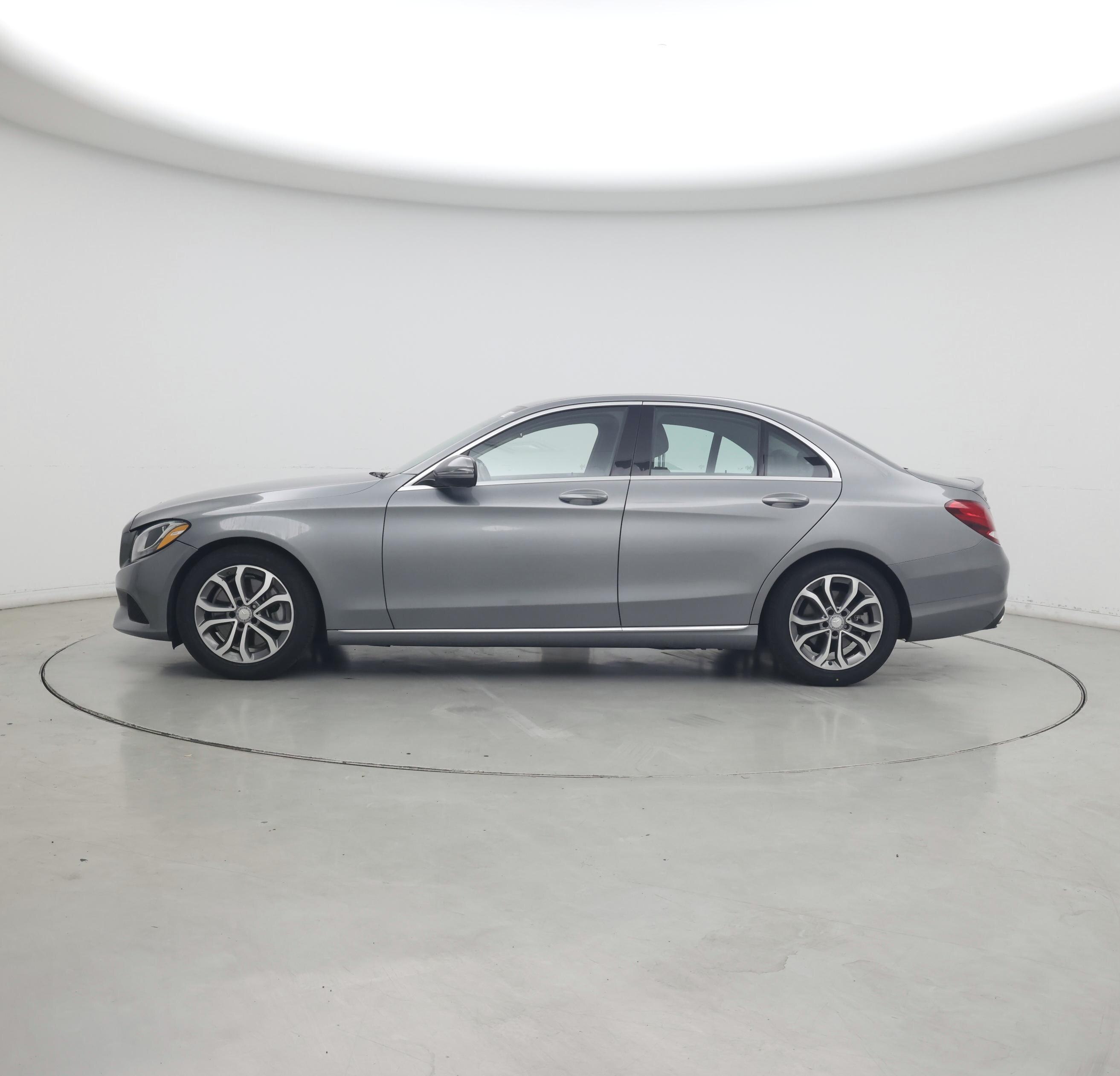 Thumbnail: 2016 Mercedes-Benz C-Class - 3