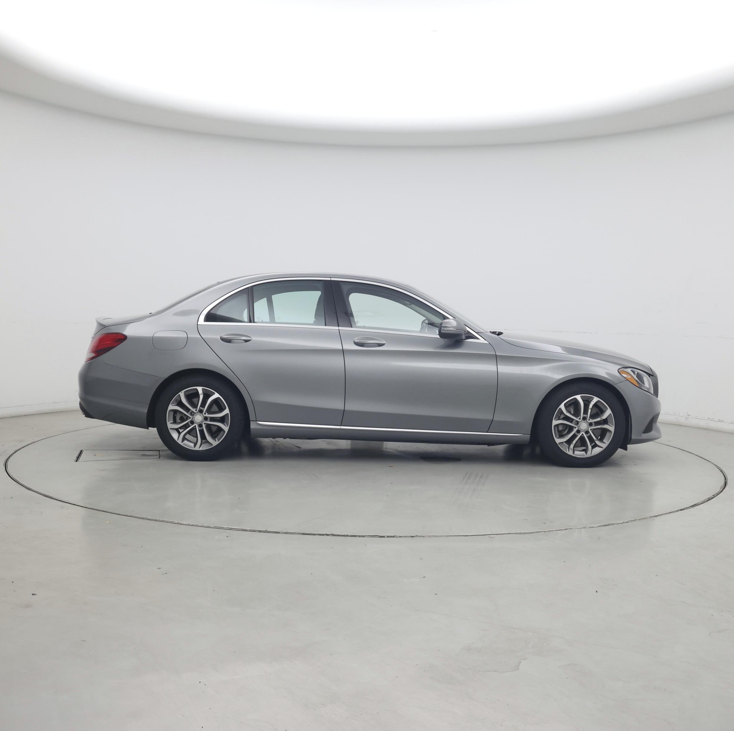 Thumbnail: 2016 Mercedes-Benz C-Class - 7