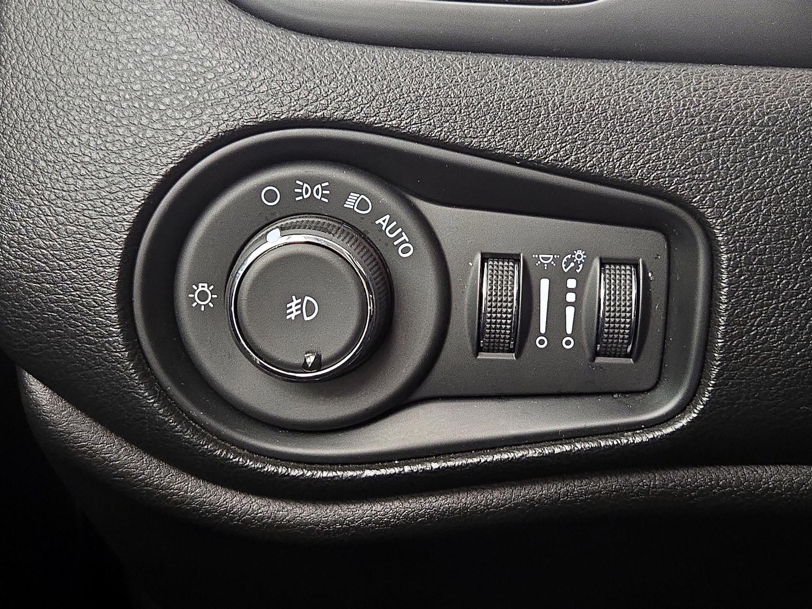2018 Jeep Renegade Altitude Package - Photo 14