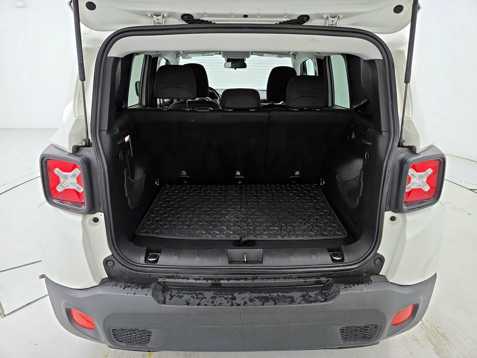 2018 Jeep Renegade Altitude Package - Photo 21