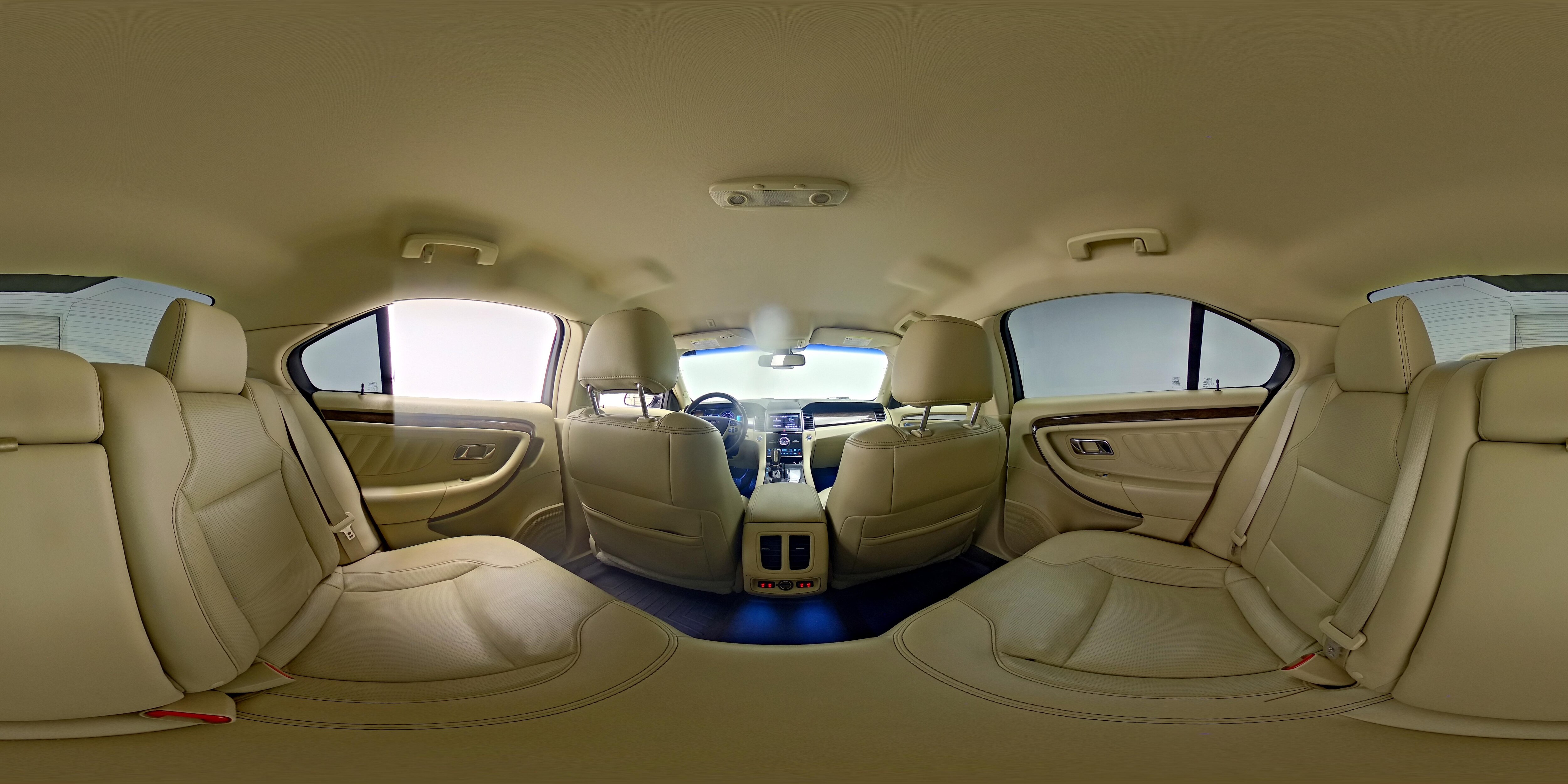 2015 Ford Taurus Limited - Photo 24