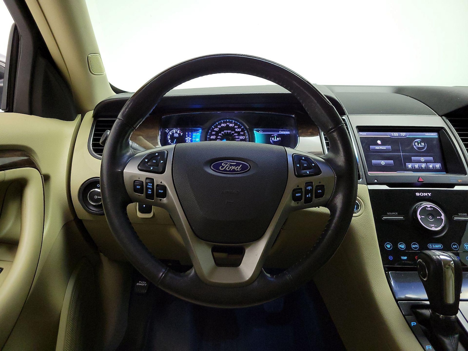 2015 Ford Taurus Limited - Photo 11