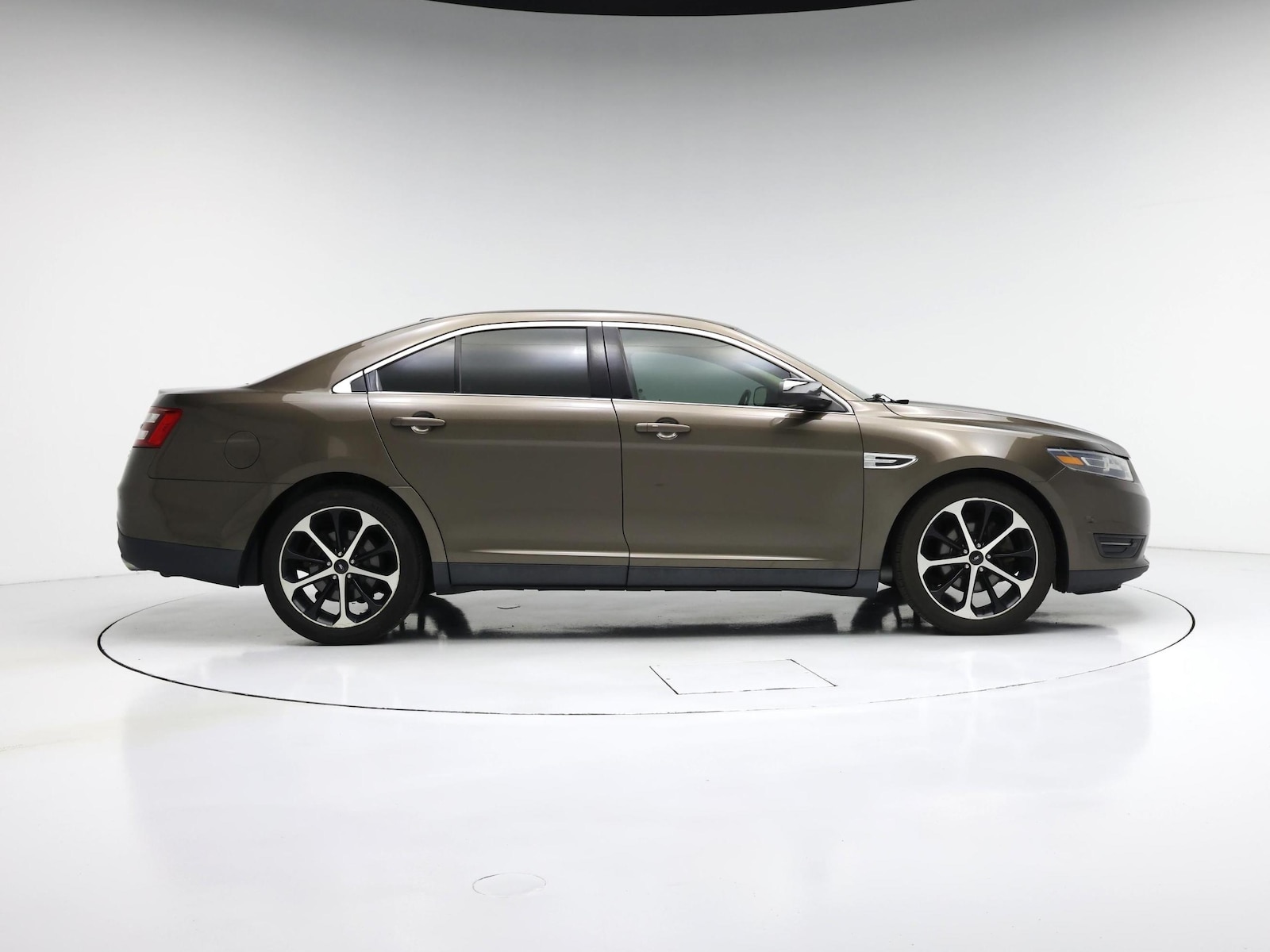 2015 Ford Taurus Limited - Photo 8