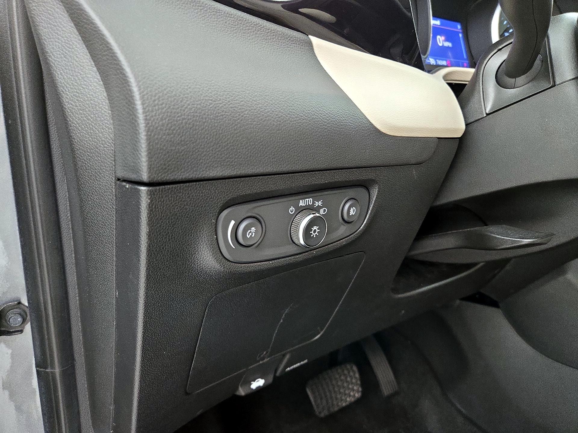 Thumbnail: 2022 Buick Encore GX - 13