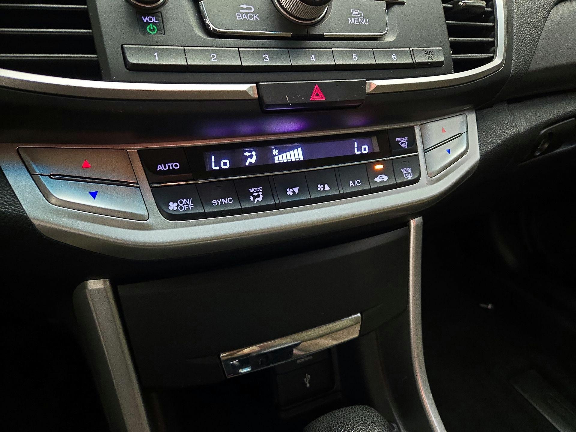 Thumbnail: 2015 Honda Accord - 16