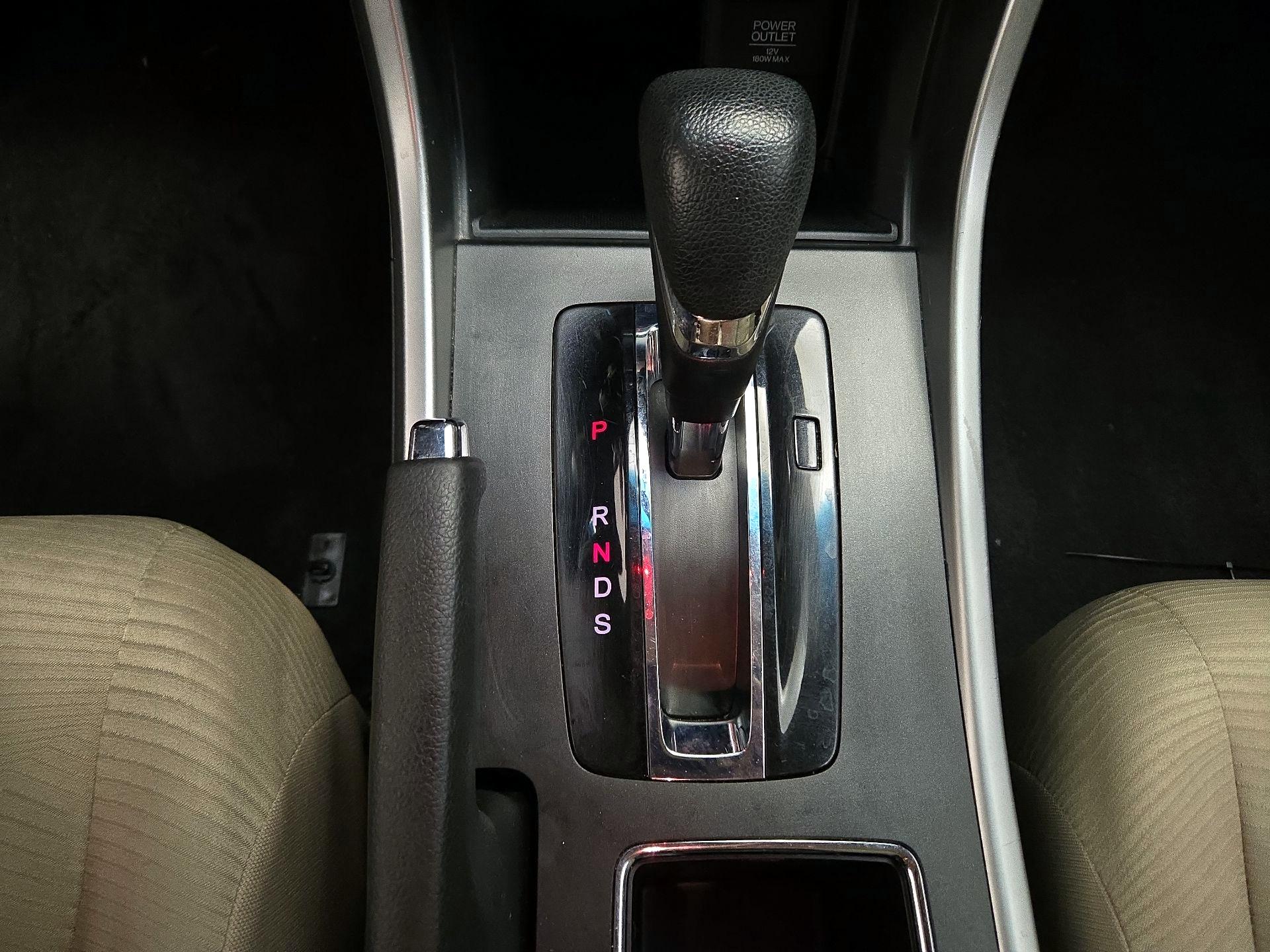 Thumbnail: 2015 Honda Accord - 17