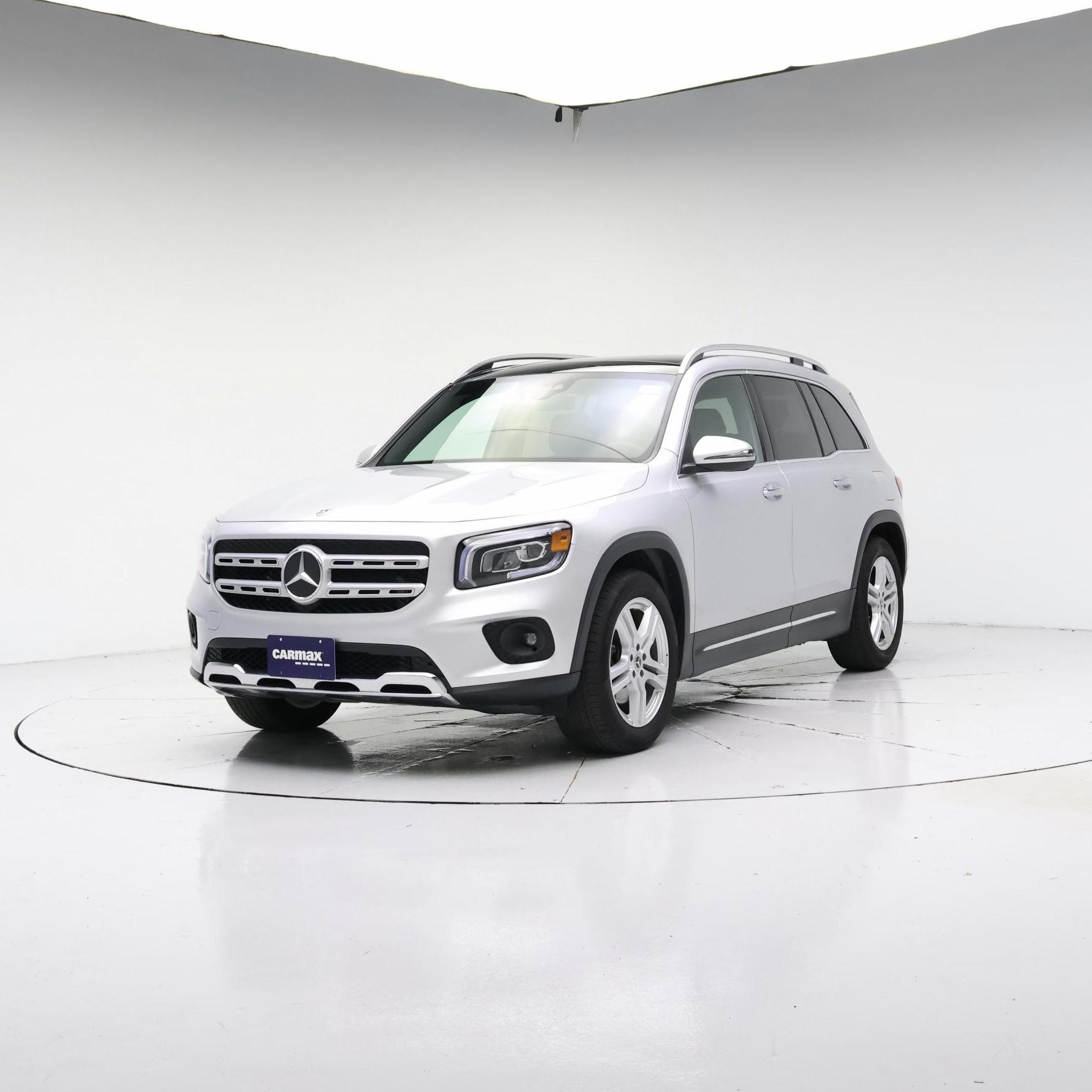 Thumbnail: 2021 Mercedes-Benz GLB - 4