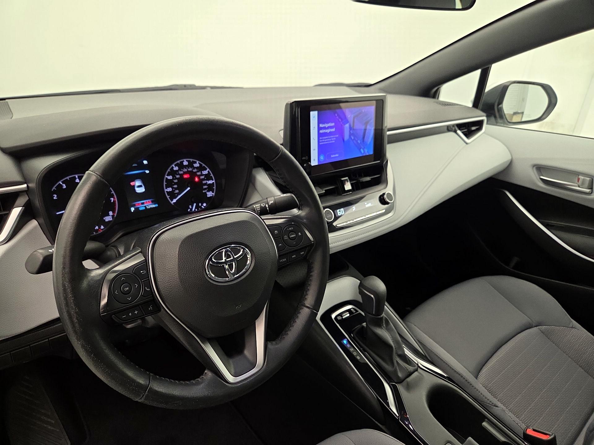 Thumbnail: 2023 Toyota Corolla - 9