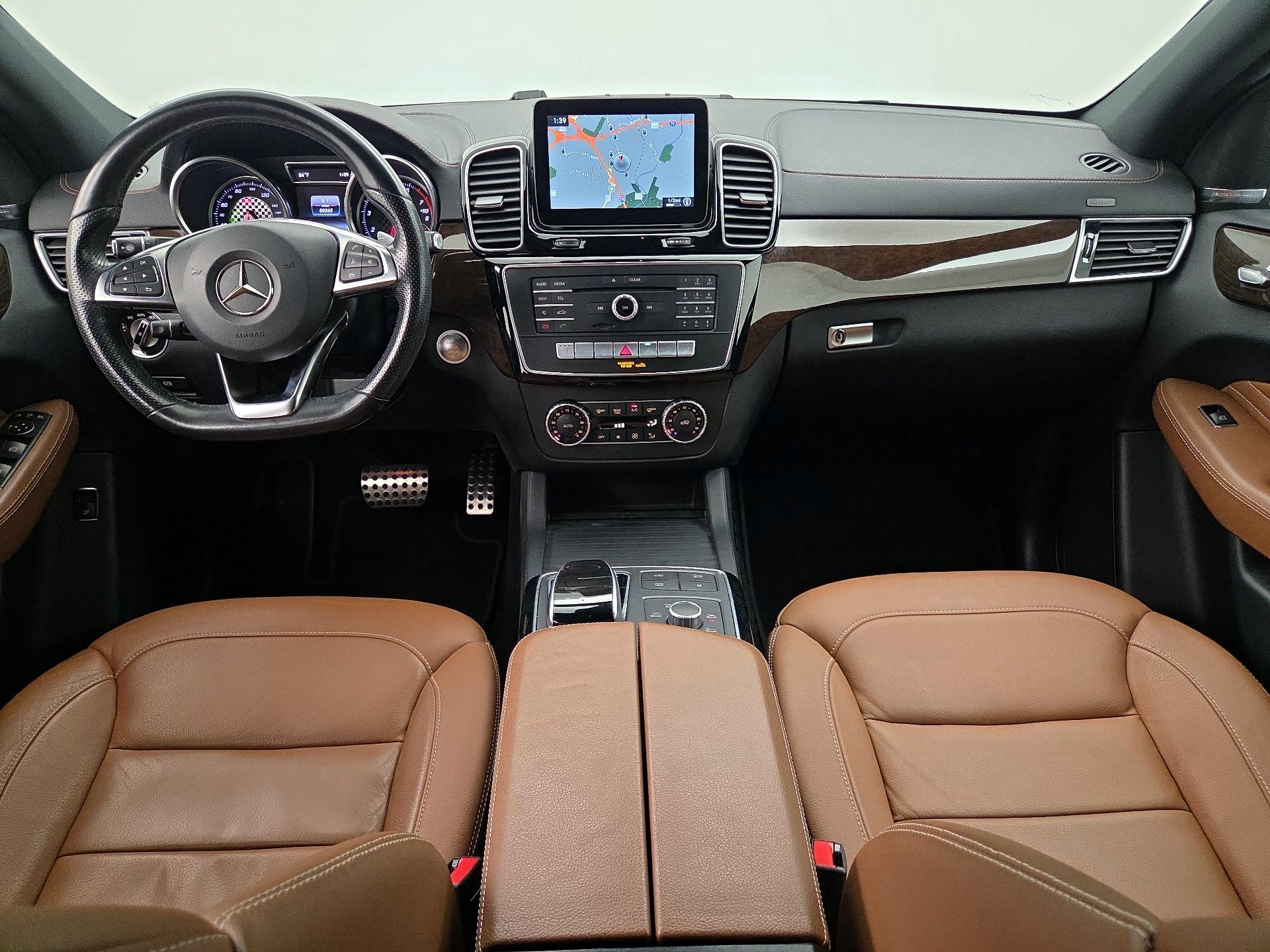 Thumbnail: 2017 Mercedes-Benz GLE - 9