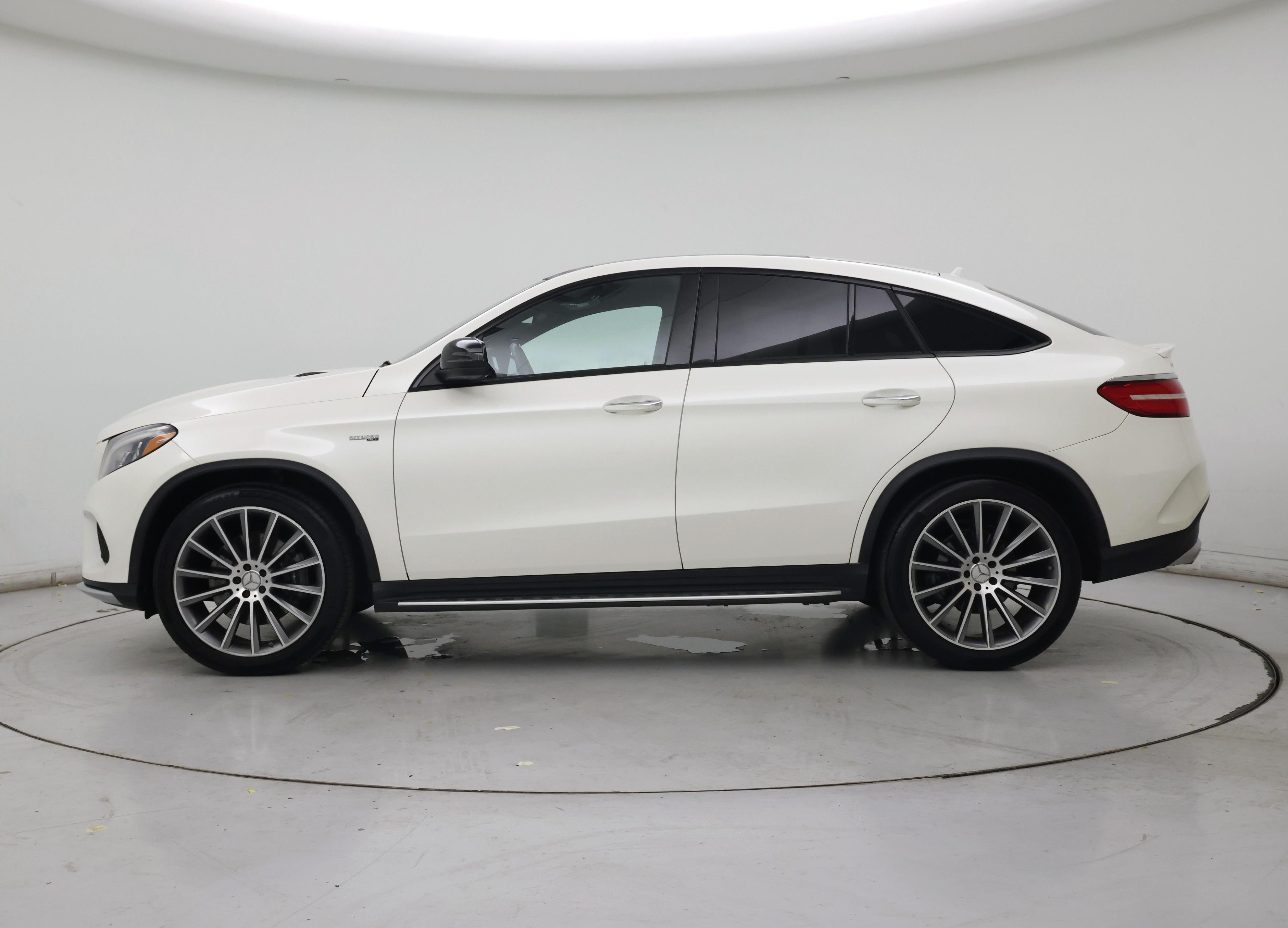 Thumbnail: 2017 Mercedes-Benz GLE - 3