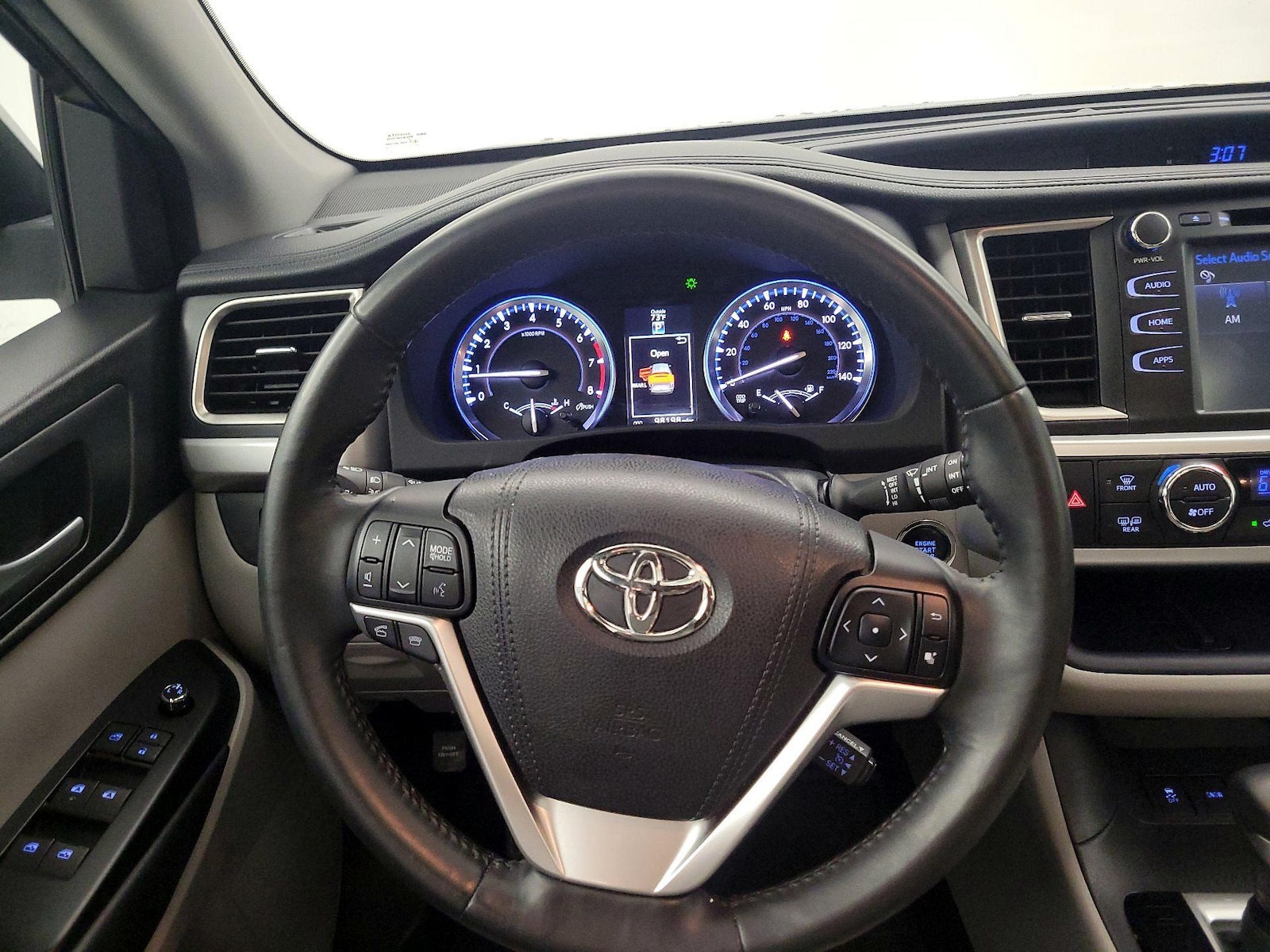 2015 Toyota Highlander XLE - Photo 9