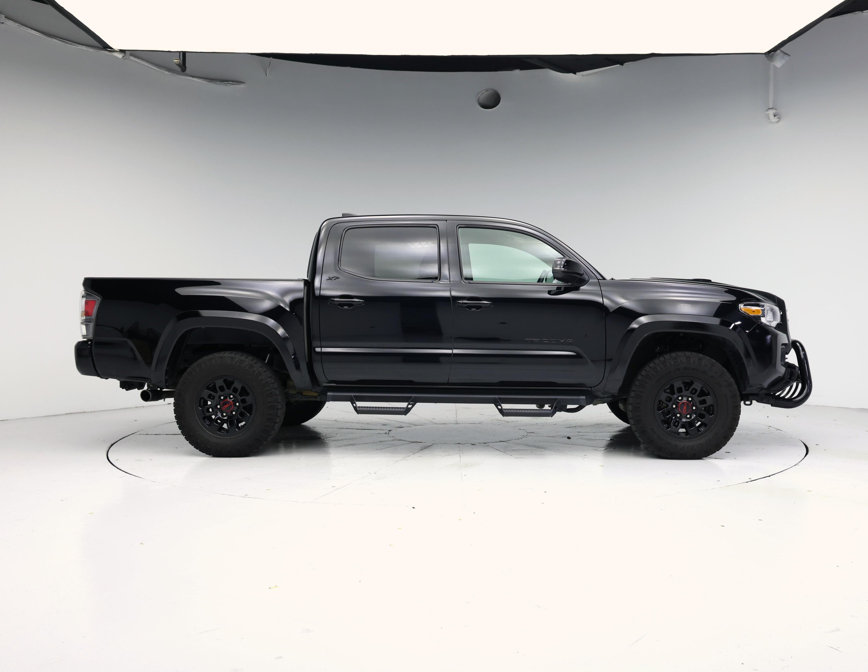 Thumbnail: 2022 Toyota Tacoma - 7