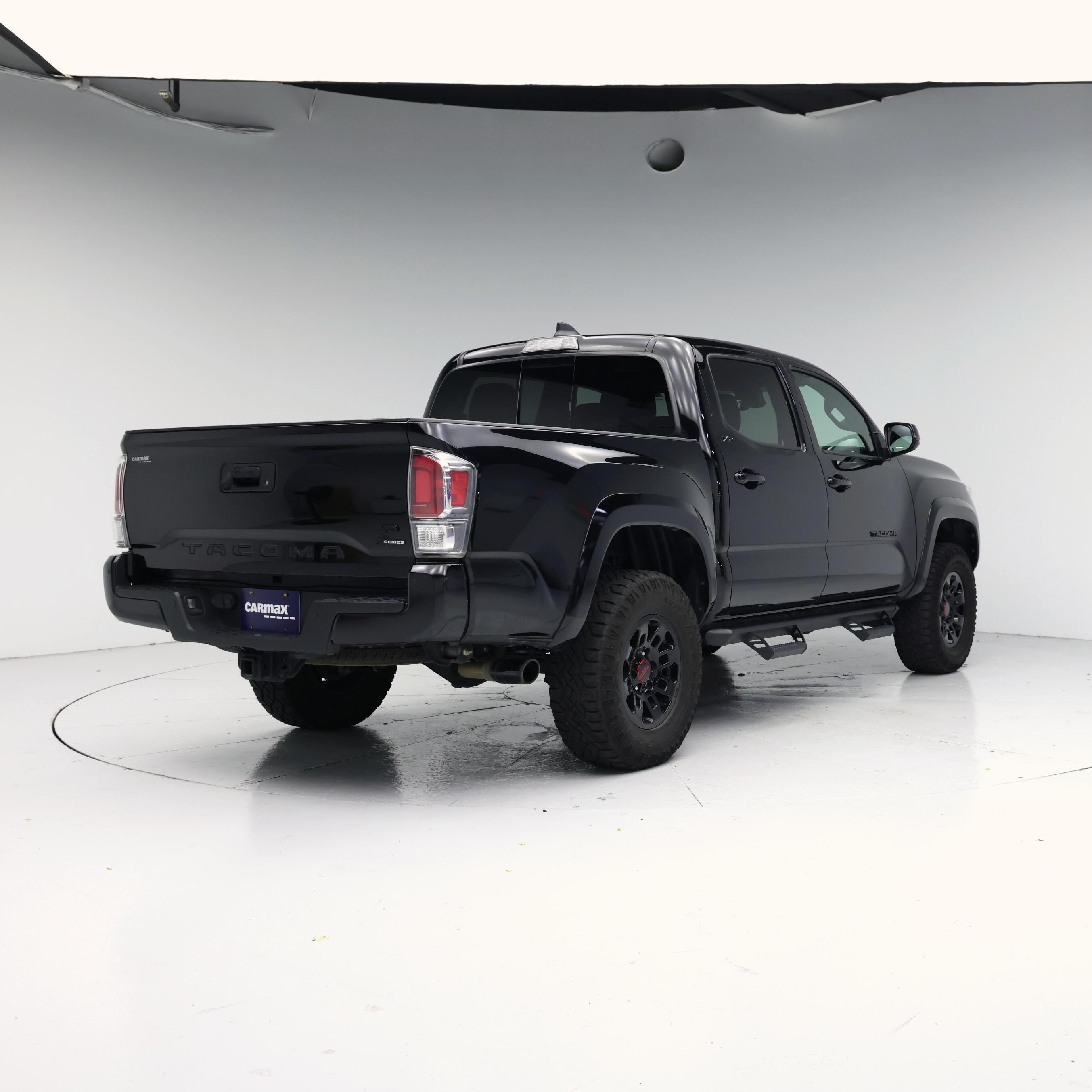 Thumbnail: 2022 Toyota Tacoma - 8