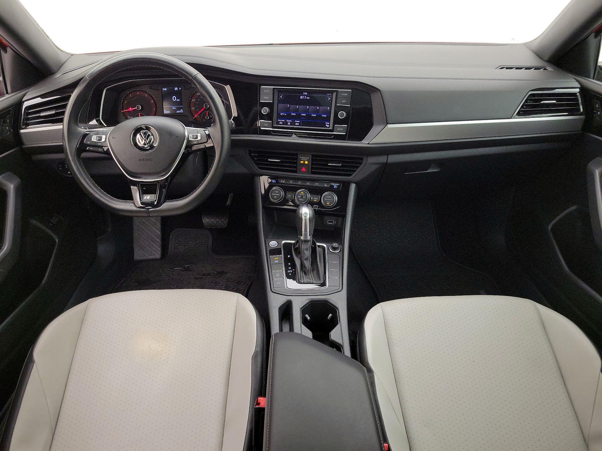 Thumbnail: 2019 Volkswagen Jetta - 9