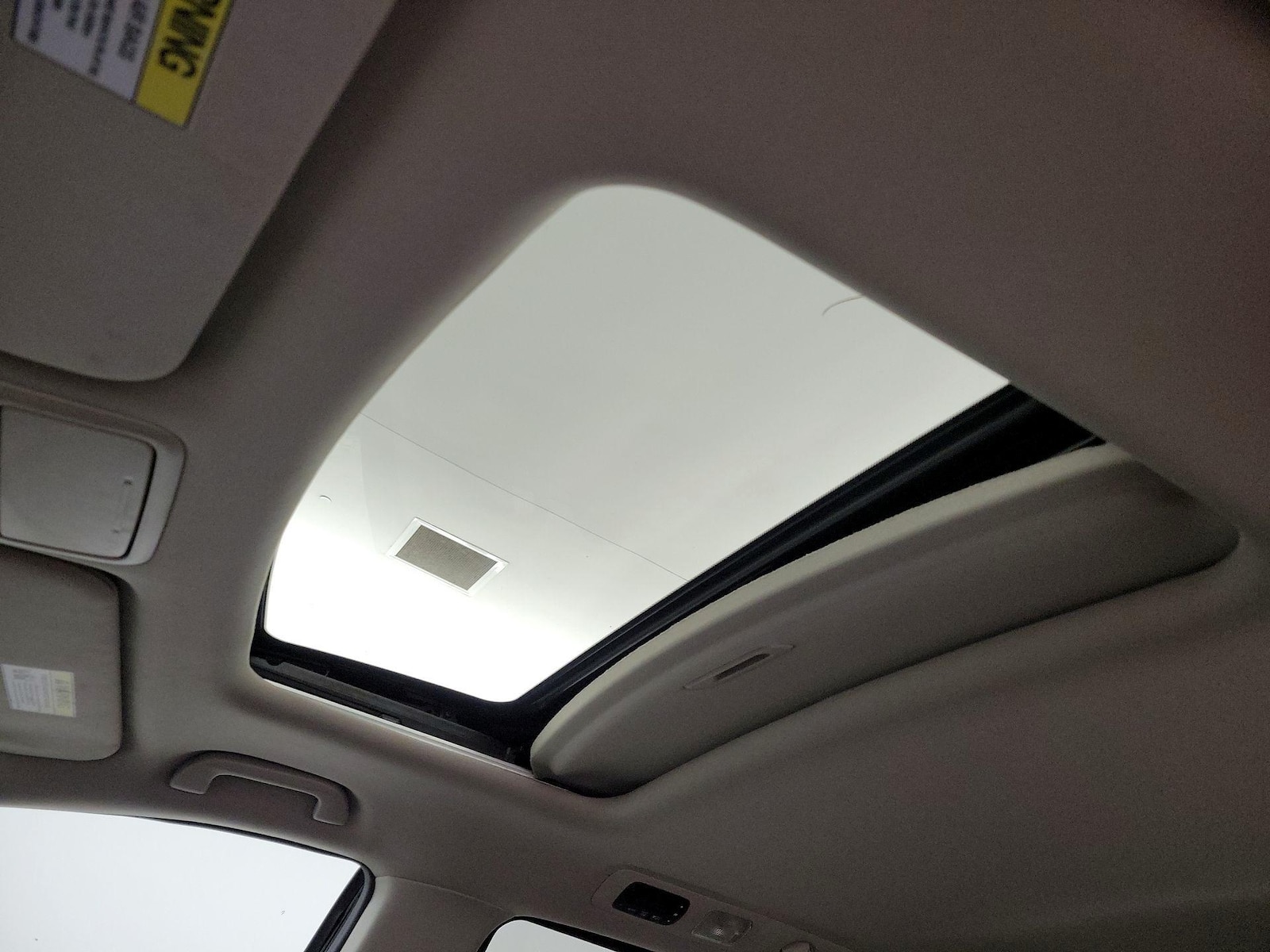 Sunroof(s) & Overhead Airbags