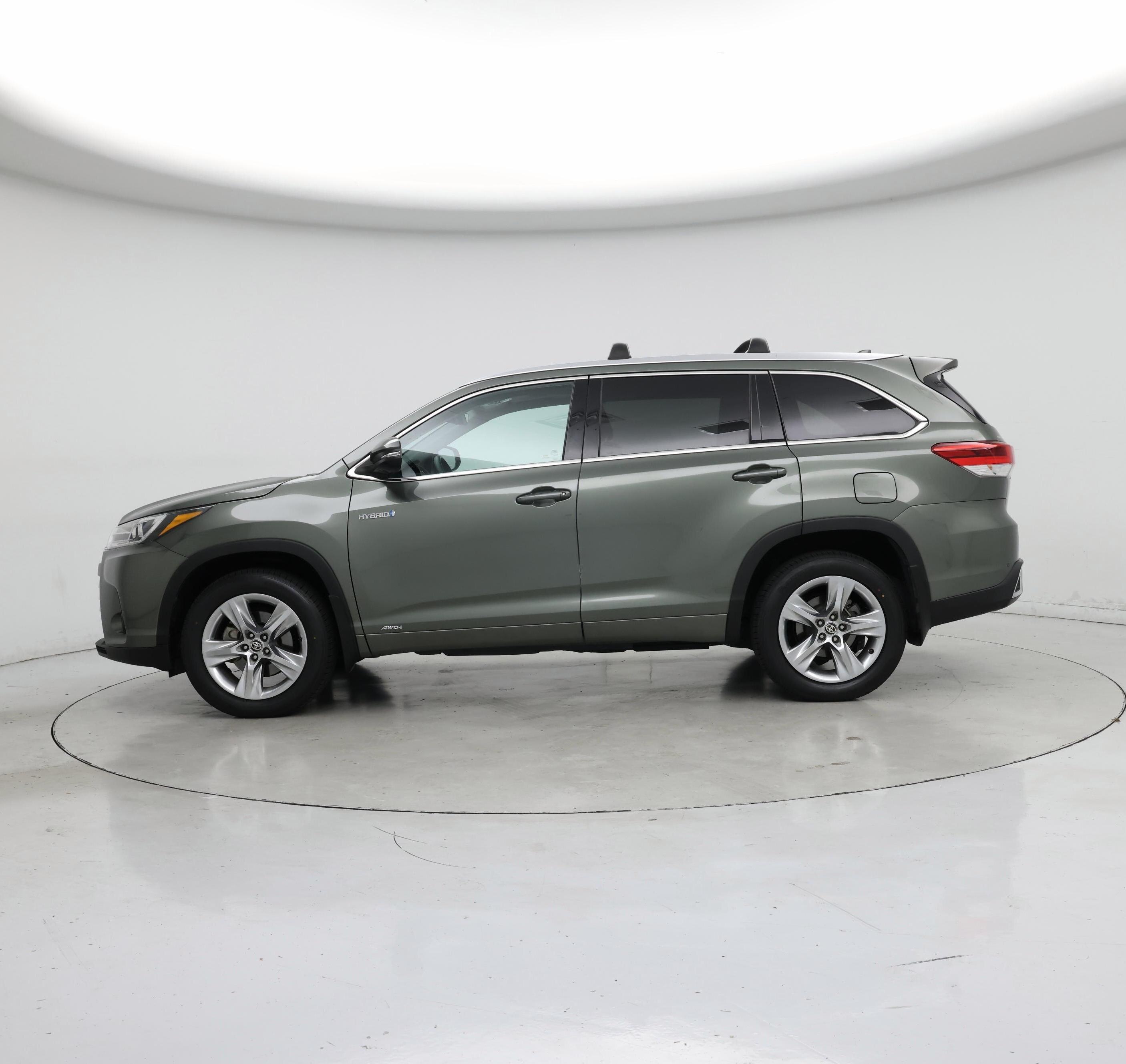 Thumbnail: 2019 Toyota Highlander - 3