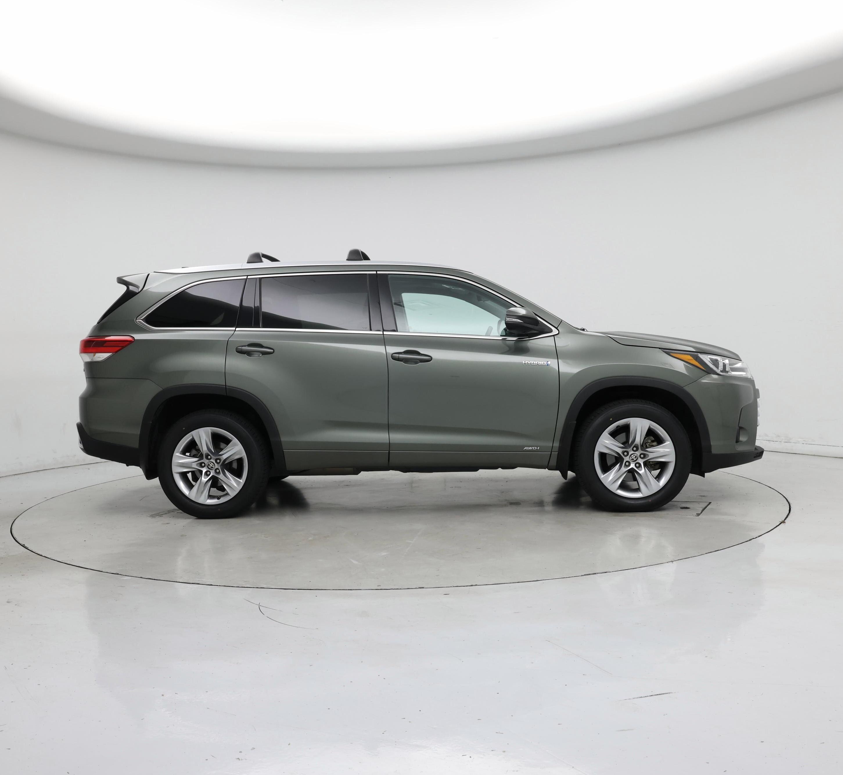 Thumbnail: 2019 Toyota Highlander - 7