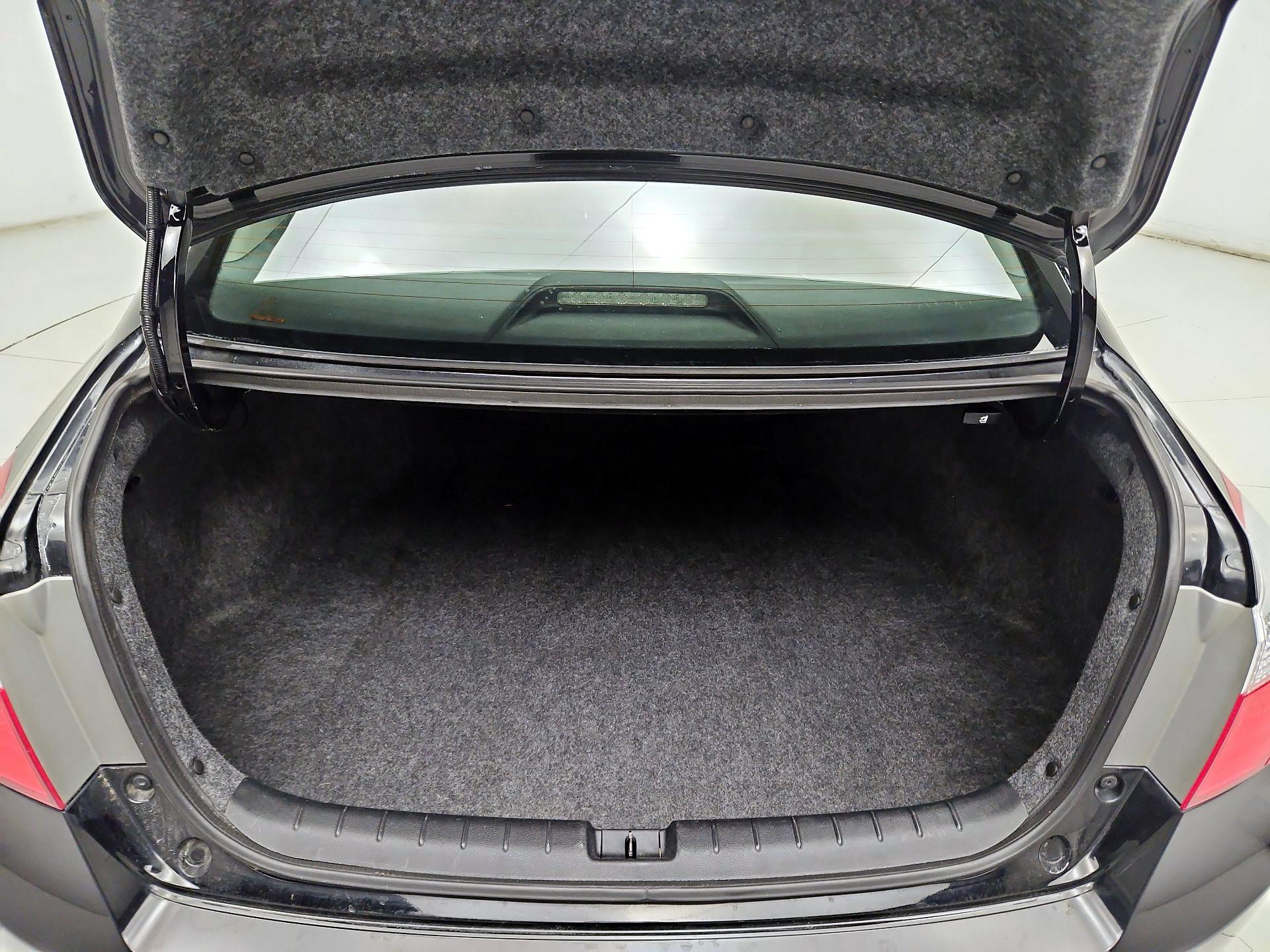 Thumbnail: 2015 Honda Accord - 18