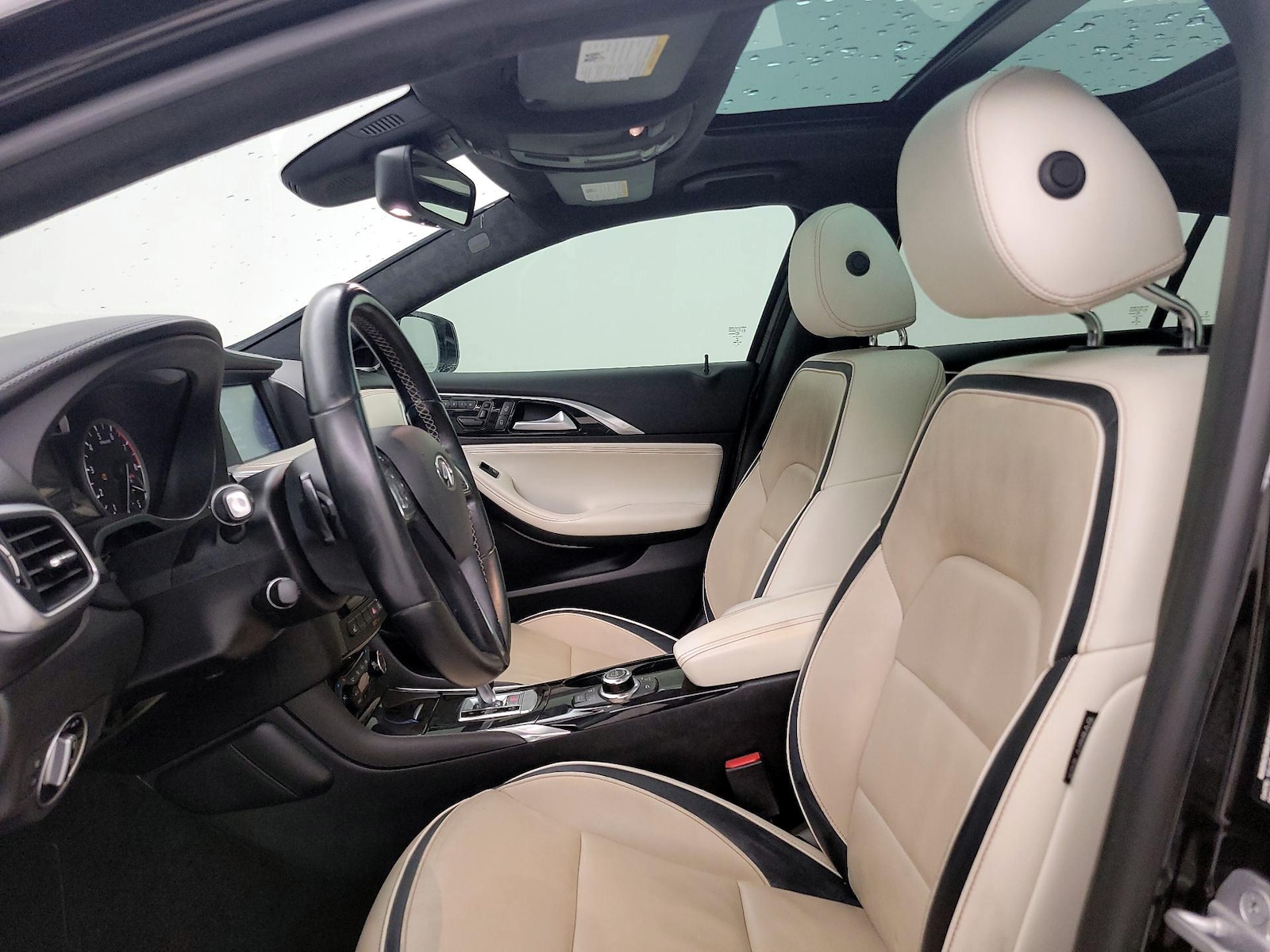 2017 INFINITI QX30 Premium - Photo 21