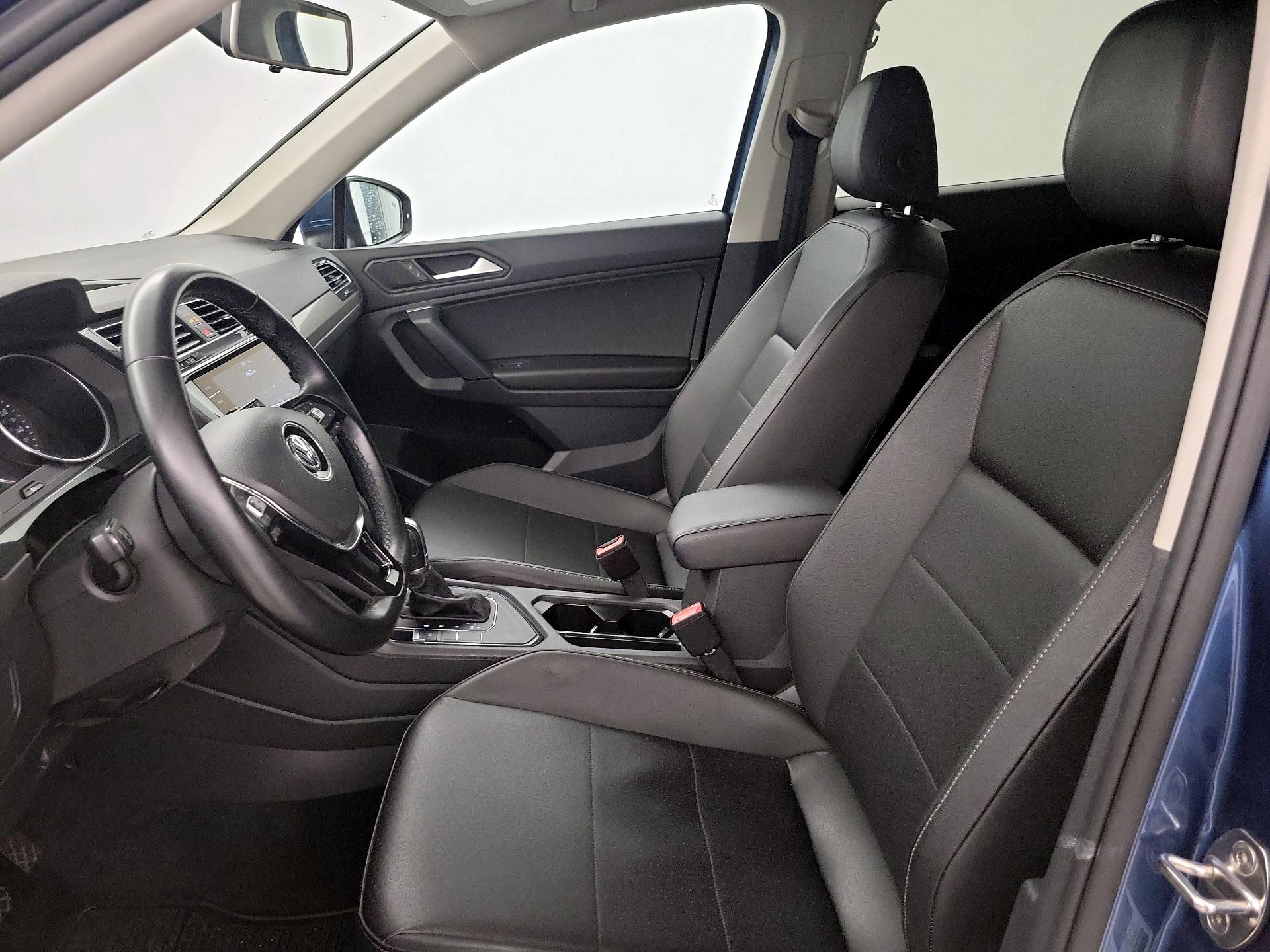 Thumbnail: 2019 Volkswagen Tiguan - 11