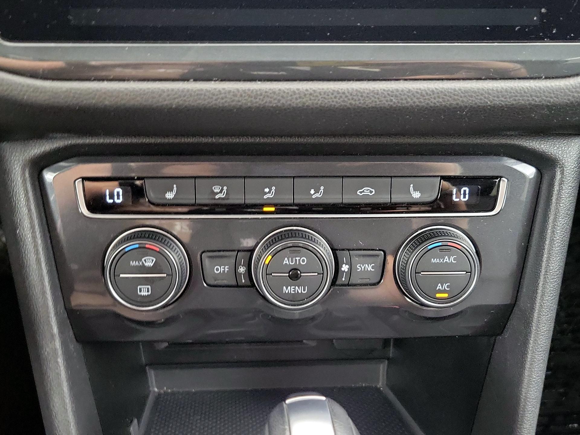 Thumbnail: 2019 Volkswagen Tiguan - 16