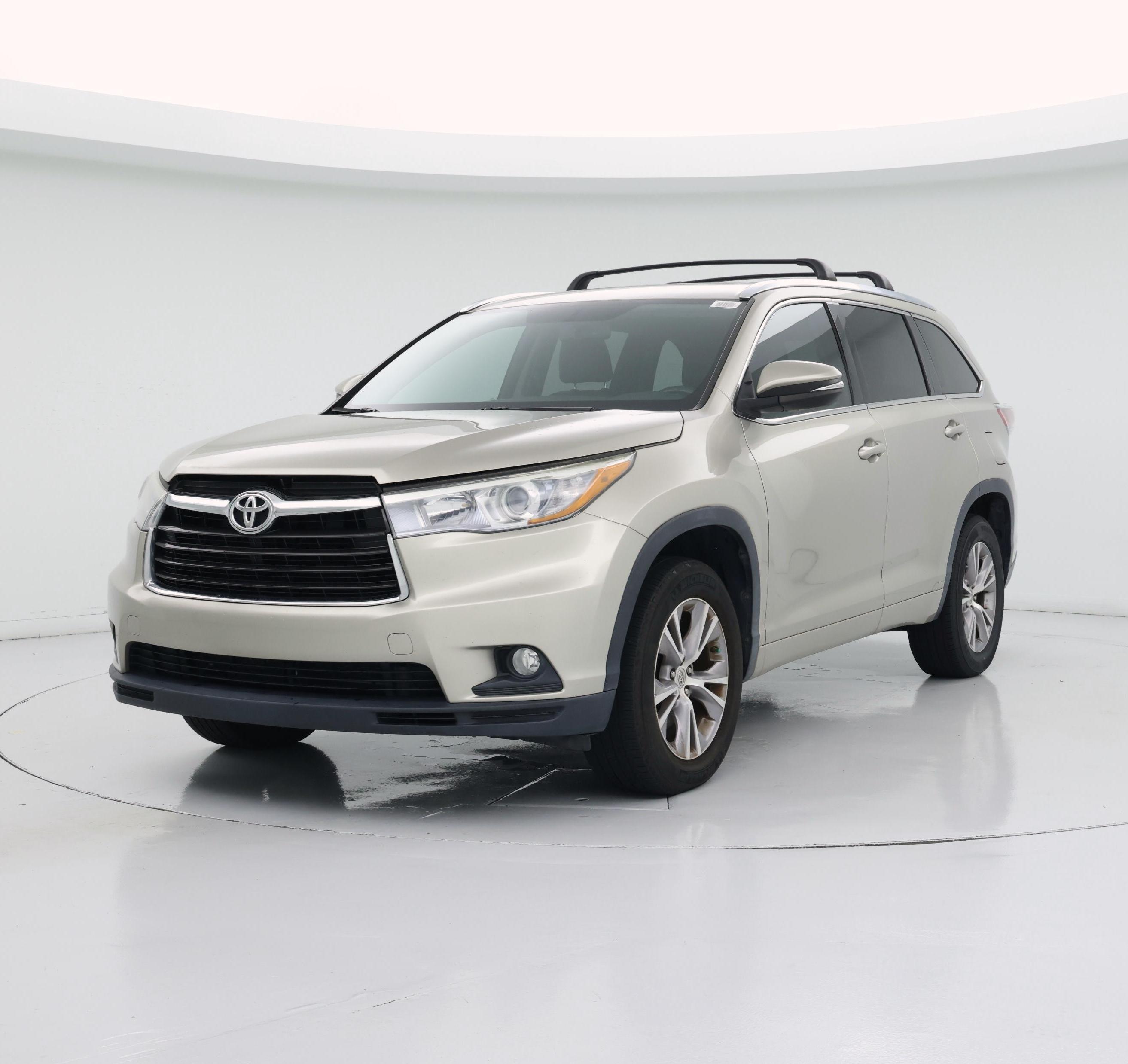 Thumbnail: 2015 Toyota Highlander - 4
