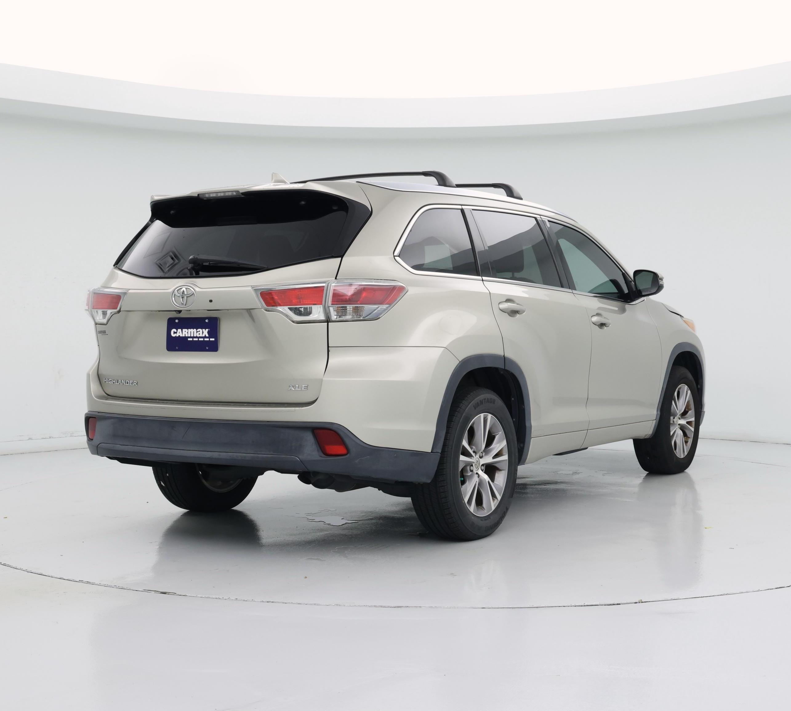 Thumbnail: 2015 Toyota Highlander - 8
