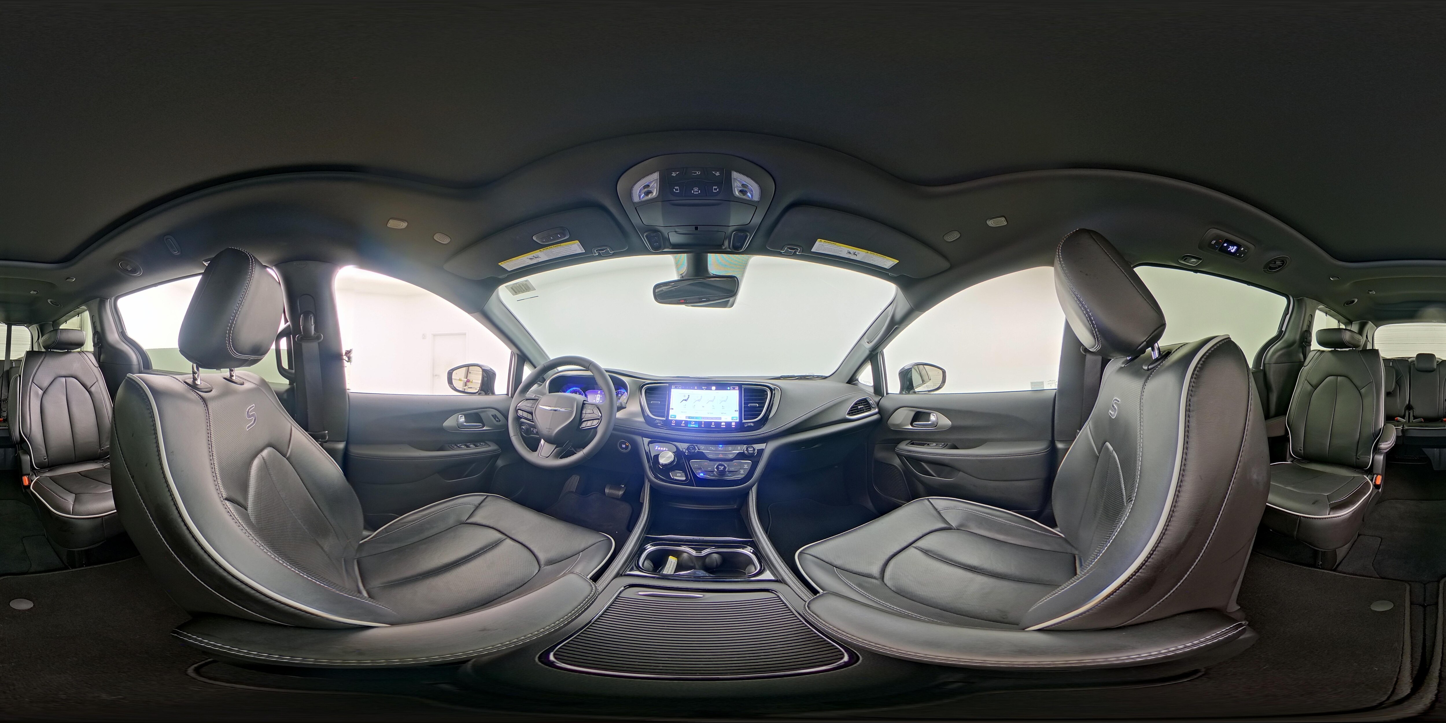 2024 Chrysler Pacifica Limited - Photo 22