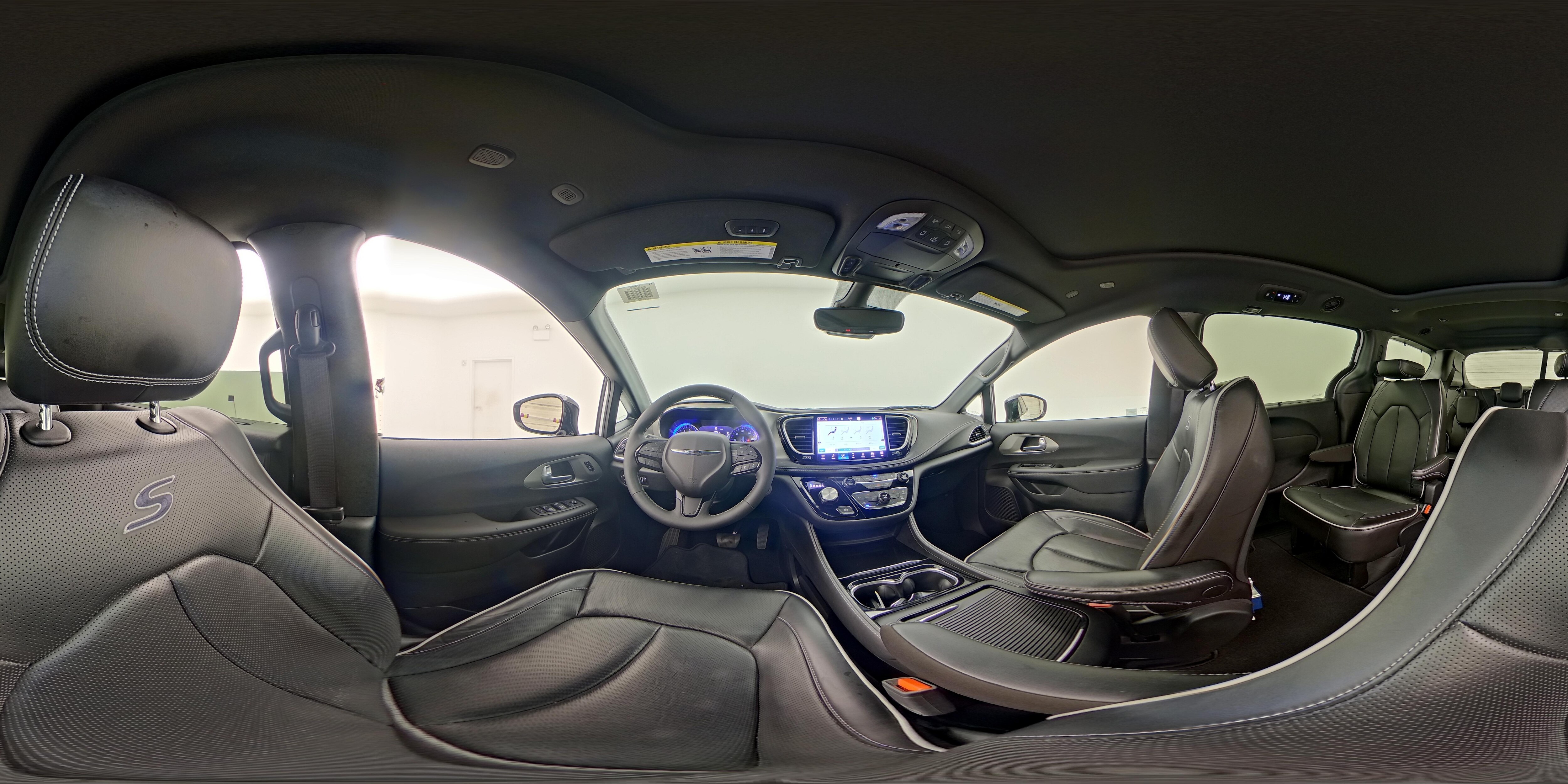 2024 Chrysler Pacifica Limited - Photo 24