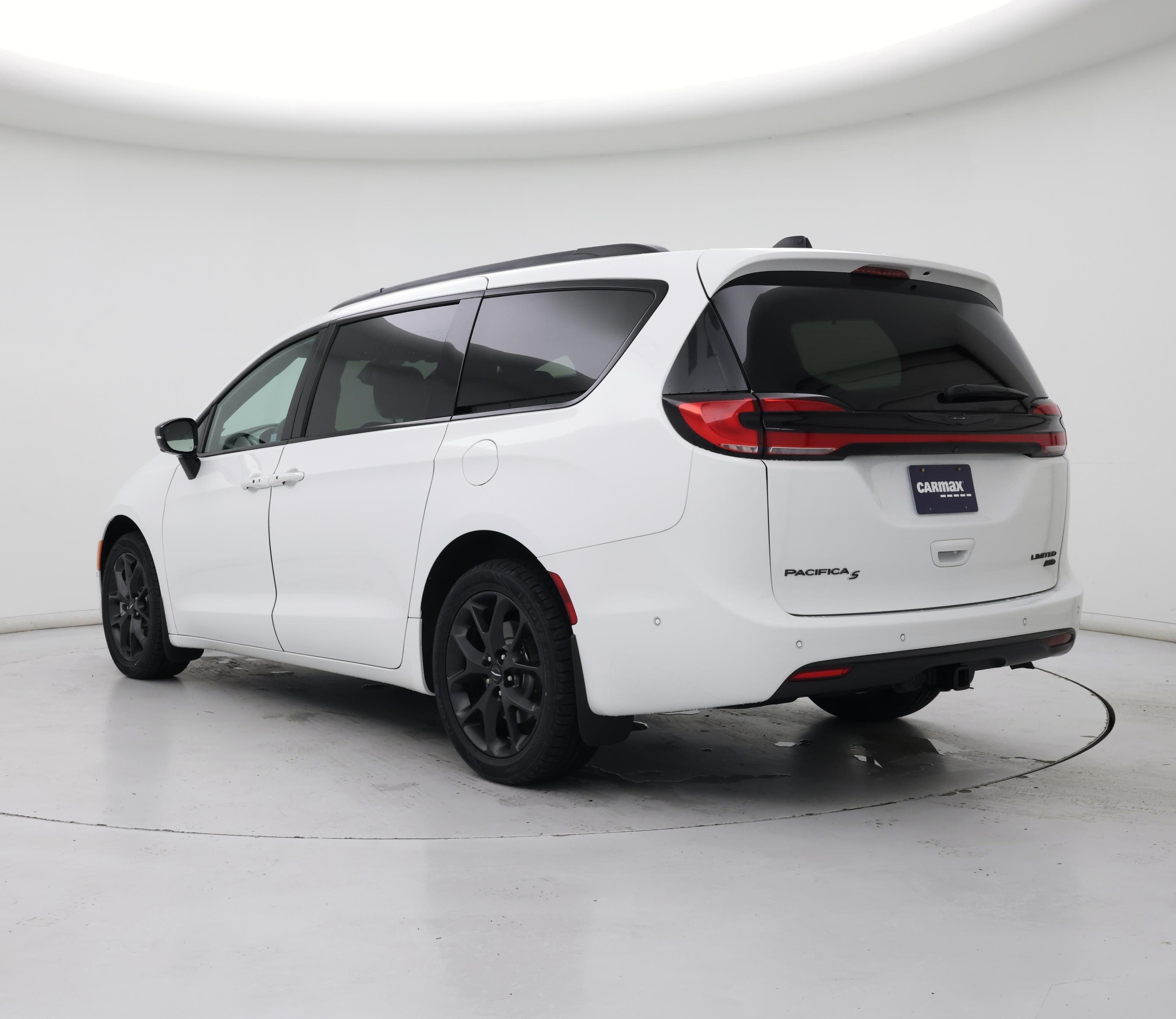 Thumbnail: 2024 Chrysler Pacifica - 2