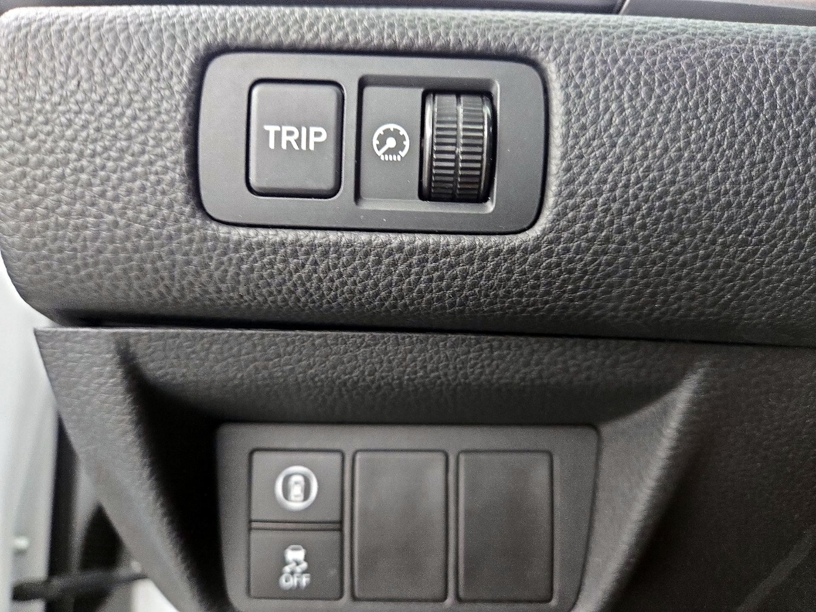 2019 Honda Accord LX - Photo 14