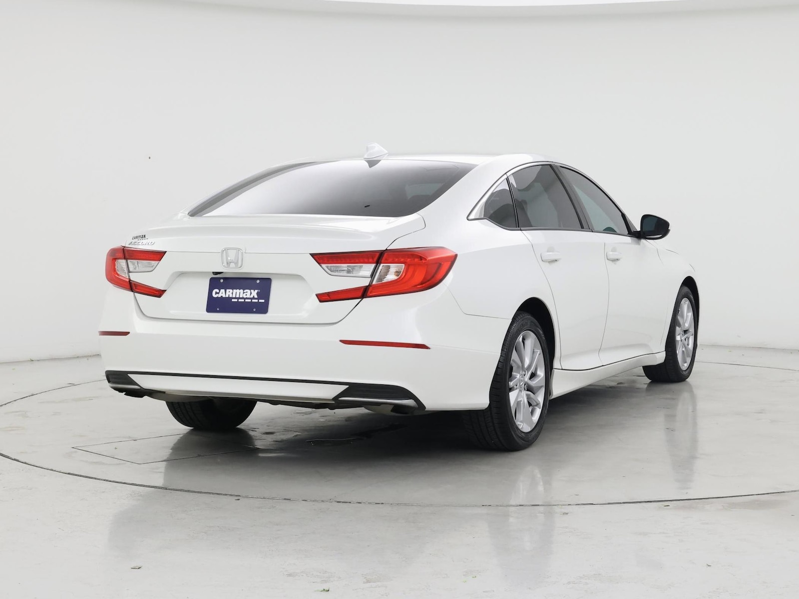 2019 Honda Accord LX - Photo 9