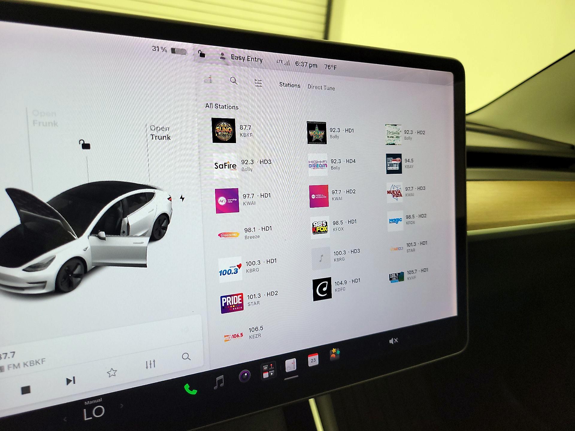 Thumbnail: 2020 Tesla Model 3 - 15