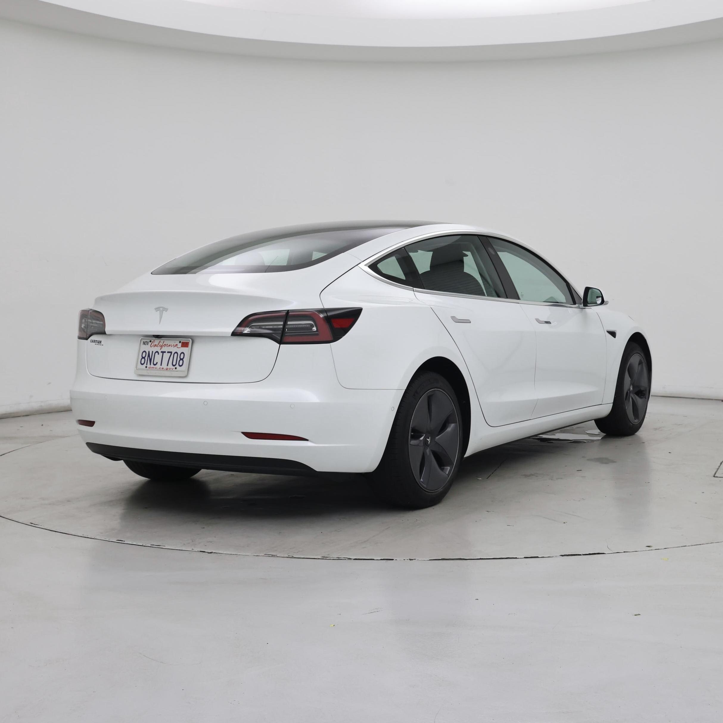 Thumbnail: 2020 Tesla Model 3 - 8