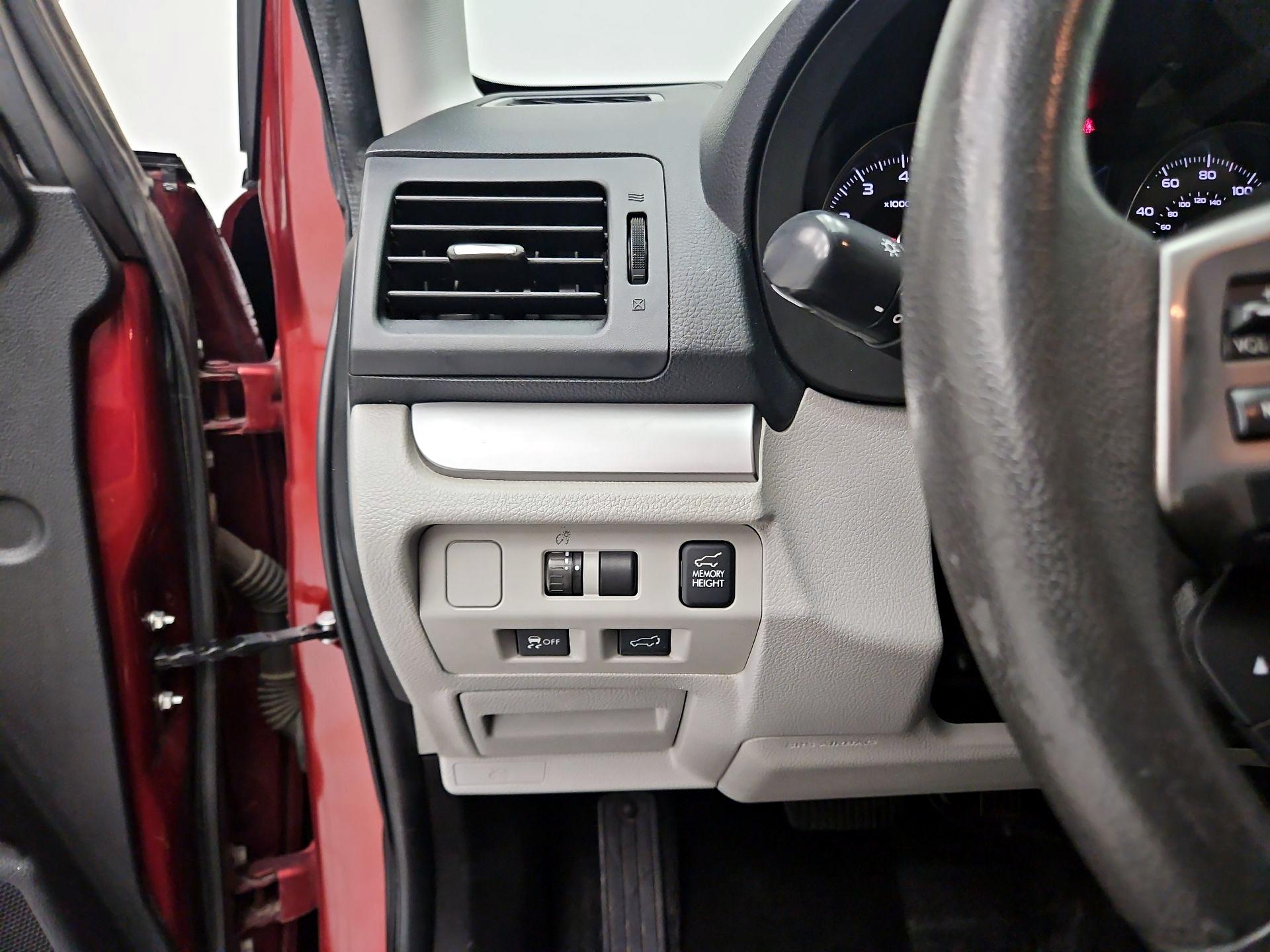 Thumbnail: 2015 Subaru Forester - 13