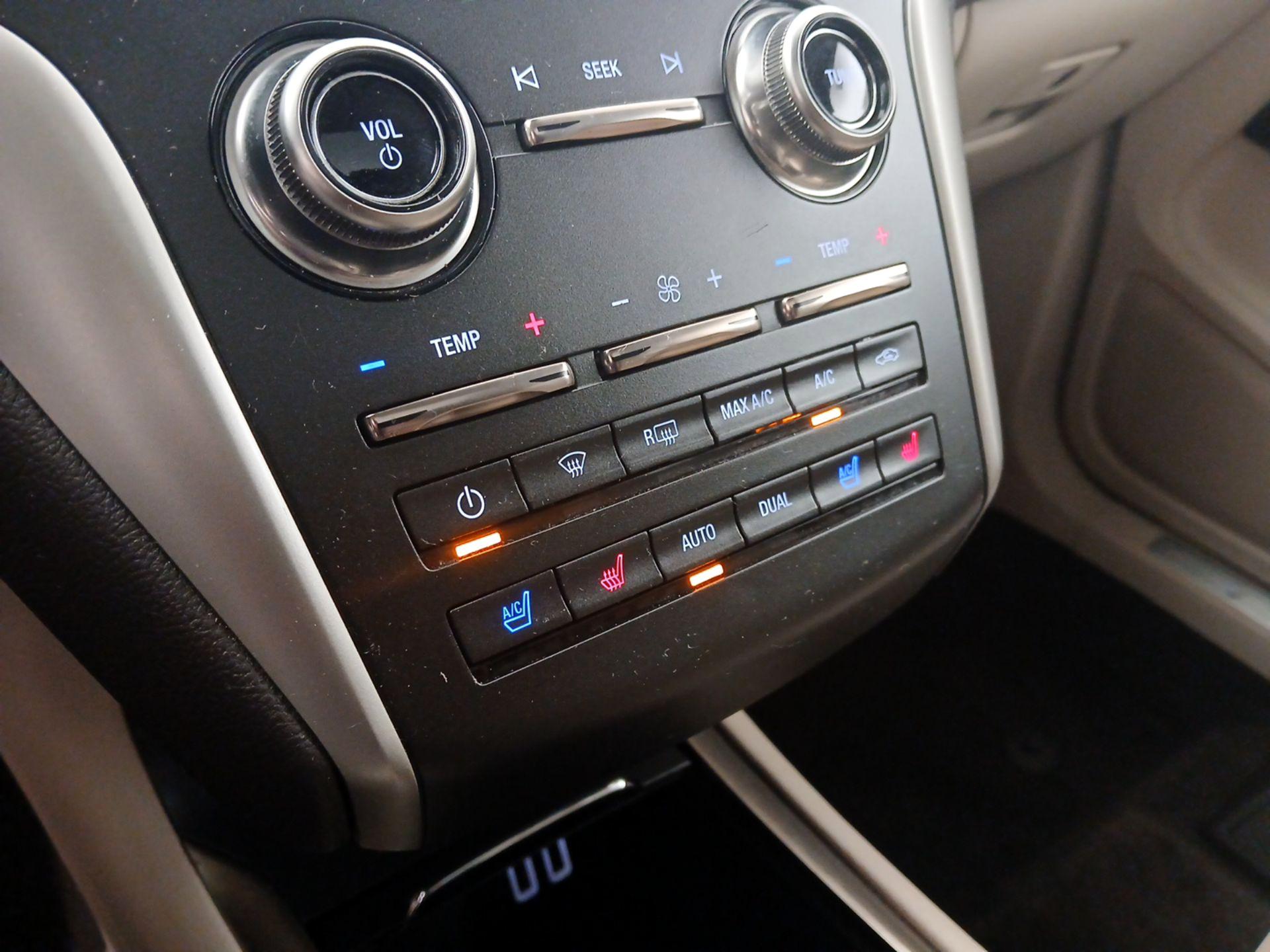 Thumbnail: 2018 Lincoln MKC - 17